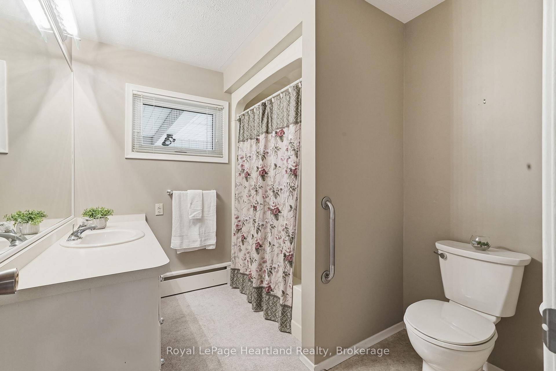 Photo 18 of 5 King Street, Minto — HOMEH