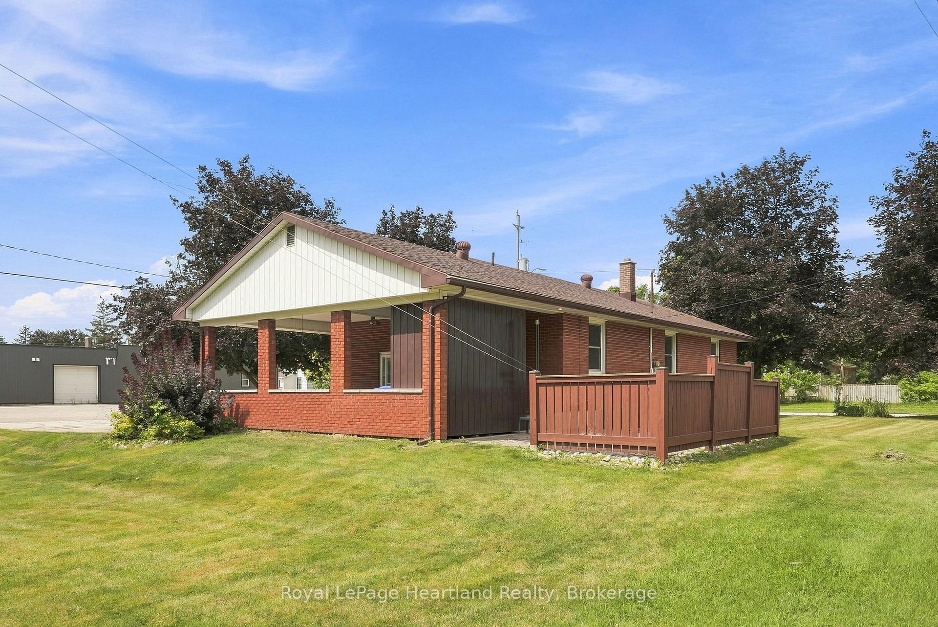 Photo 33 of 5 King Street, Minto — HOMEH