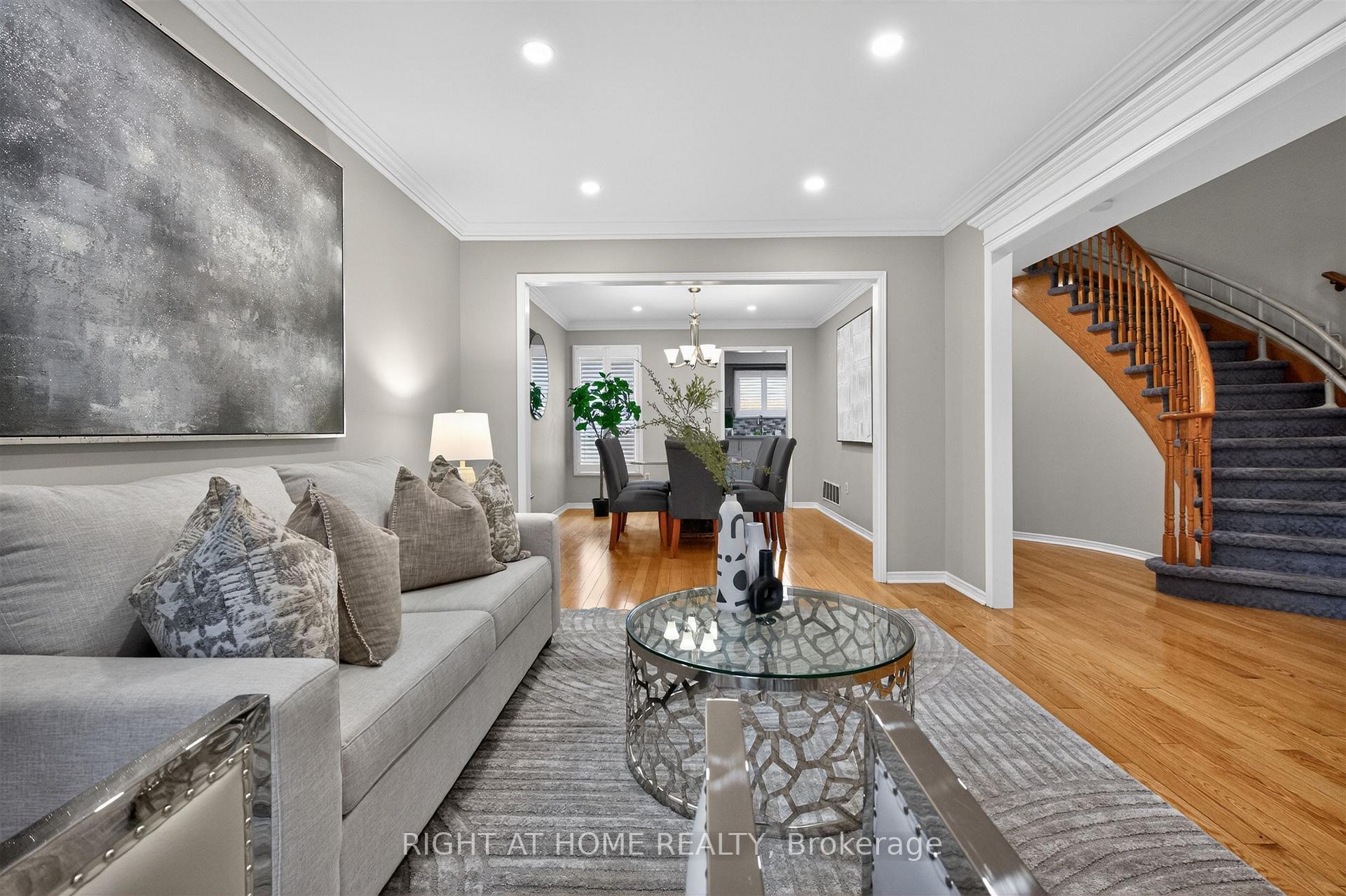 Photo 9 of 3 Lancashire Road, Markham, Unionville — HOMEH
