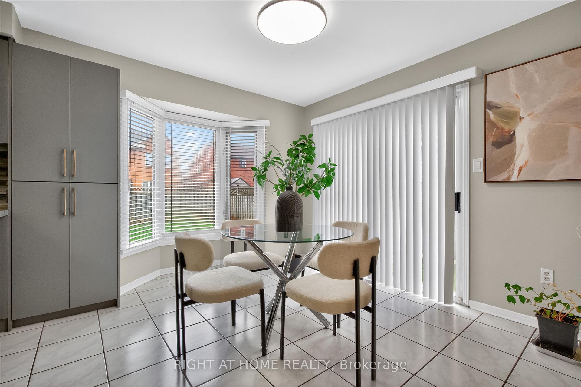 Photo 16 of 3 Lancashire Road, Markham, Unionville — HOMEH