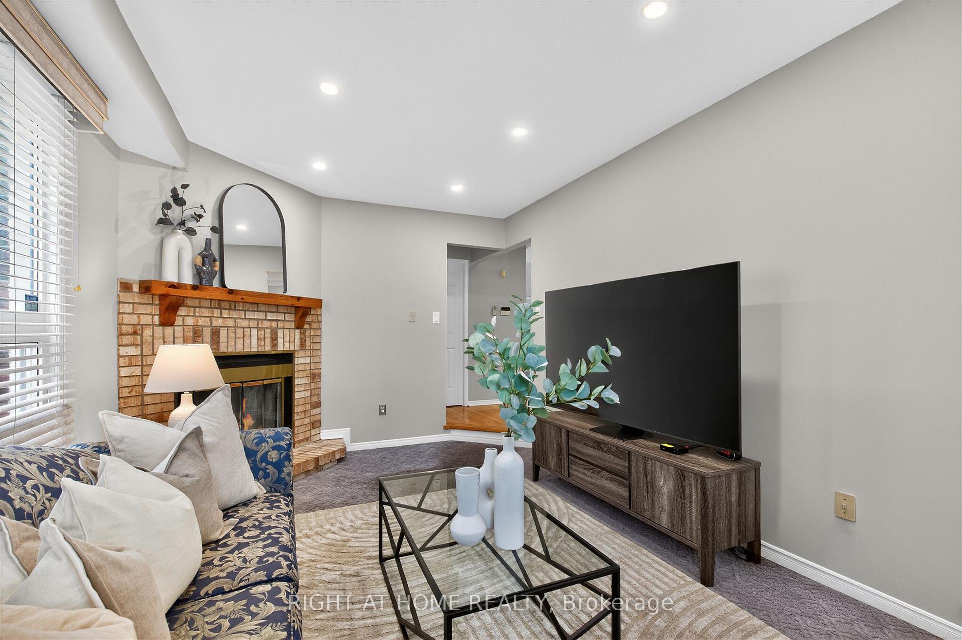 Photo 20 of 3 Lancashire Road, Markham, Unionville — HOMEH