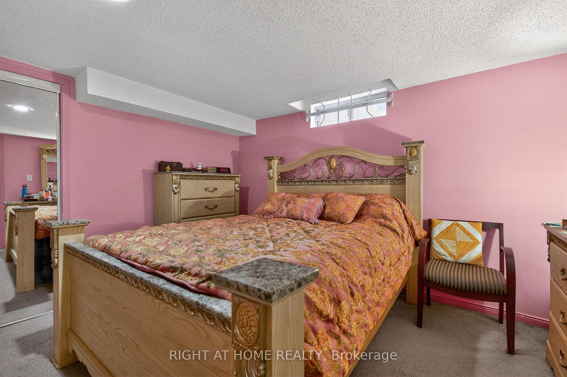 Photo 39 of 3 Lancashire Road, Markham, Unionville — HOMEH