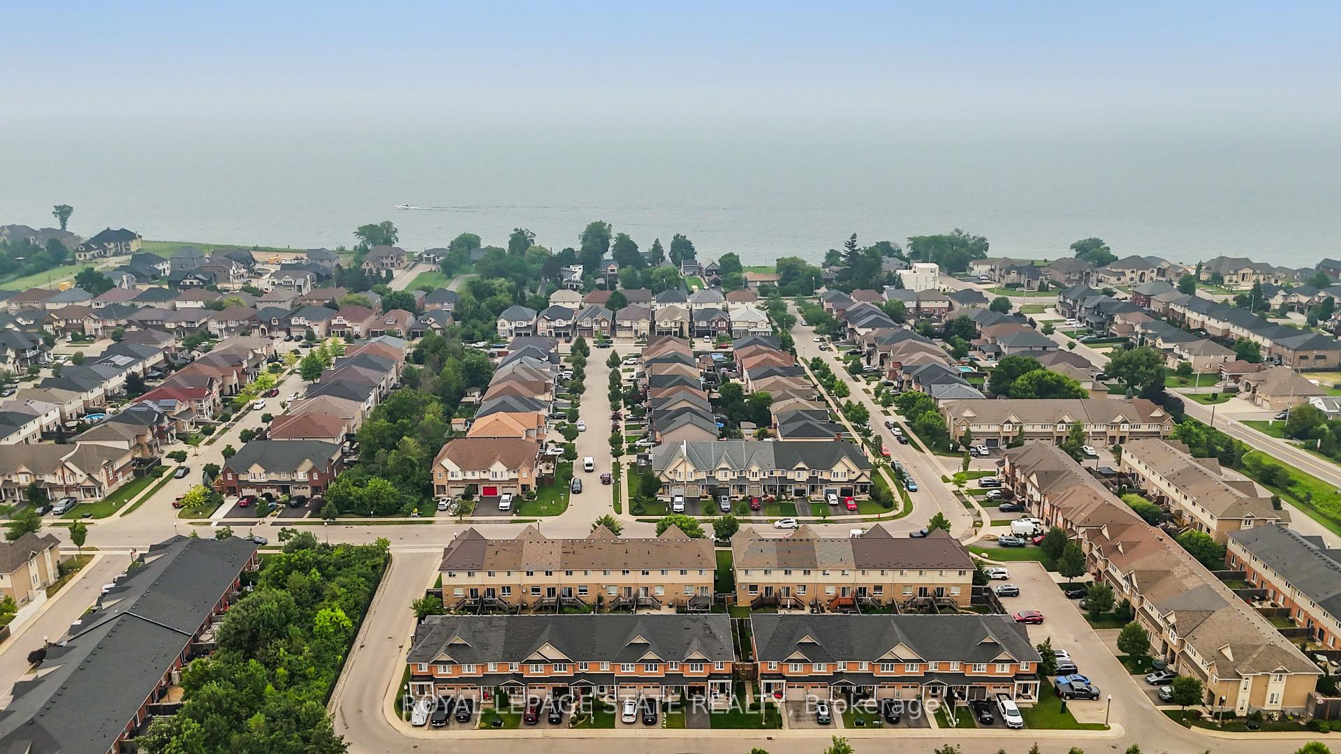 Photo 43 of 128 Palacebeach Trail, Hamilton, Lakeshore — HOMEH