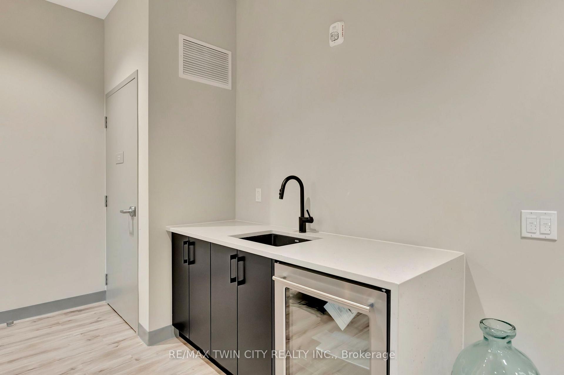 Photo 32 of Unit 101, 107 Roger Street, Waterloo, Uptown Waterloo/North Ward — HOMEH