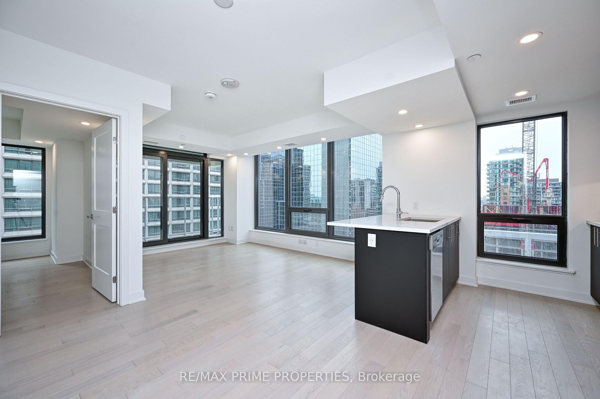Photo 4 of Unit 1307, 340 Queen Street, Ottawa, Ottawa Centre — HOMEH