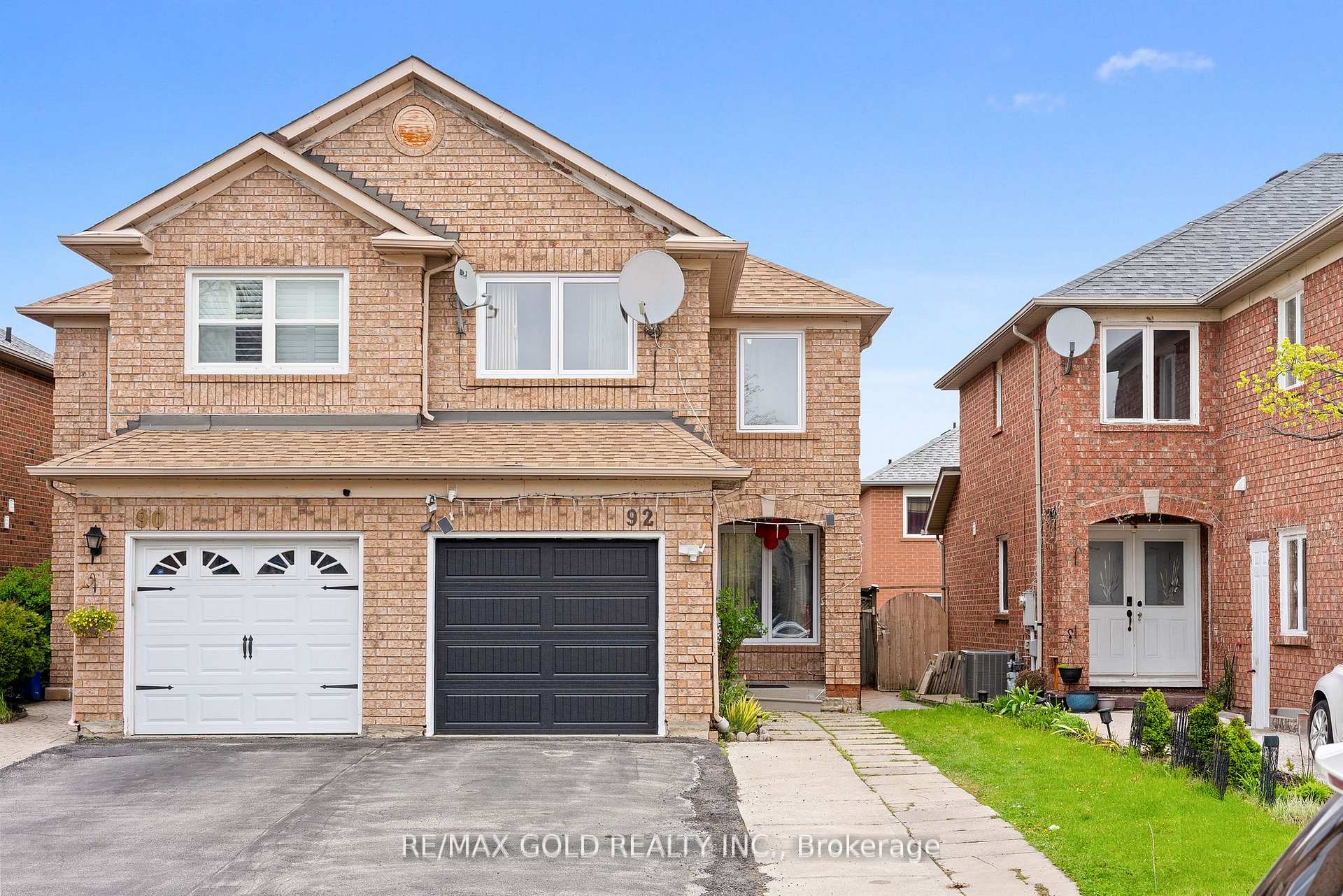 Photo 2 of 92 Dandelion Road, Brampton, Sandringham-Wellington — HOMEH