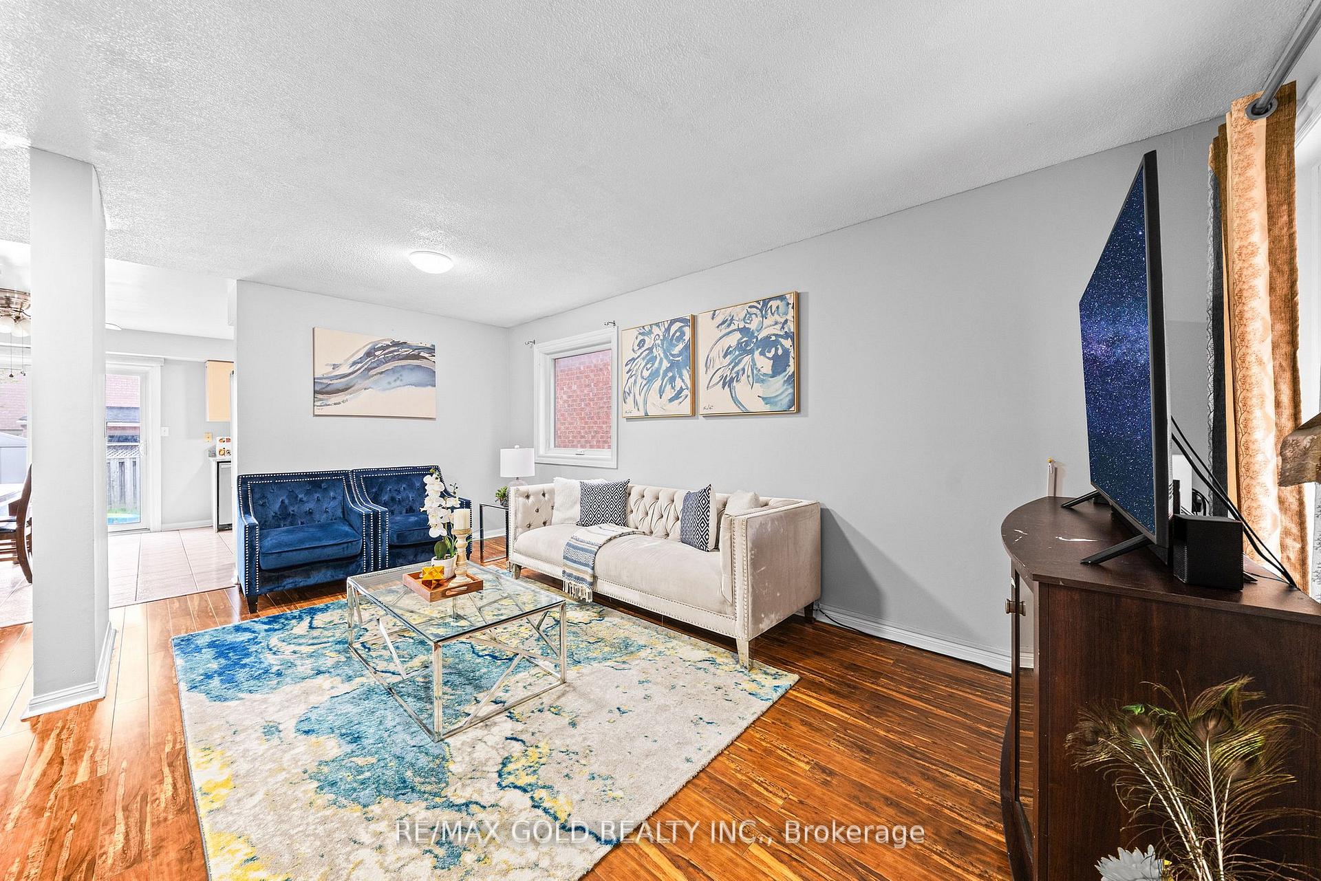 Photo 7 of 92 Dandelion Road, Brampton, Sandringham-Wellington — HOMEH