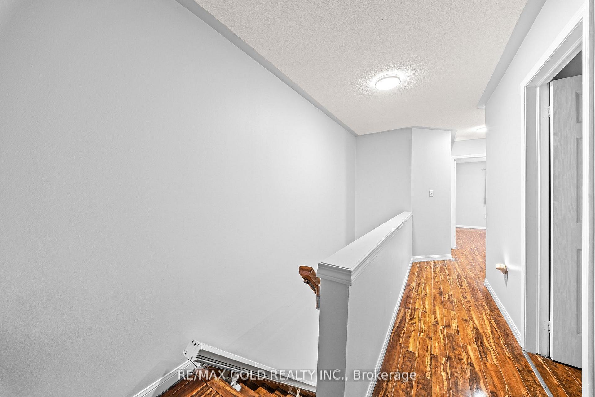 Photo 21 of 92 Dandelion Road, Brampton, Sandringham-Wellington — HOMEH