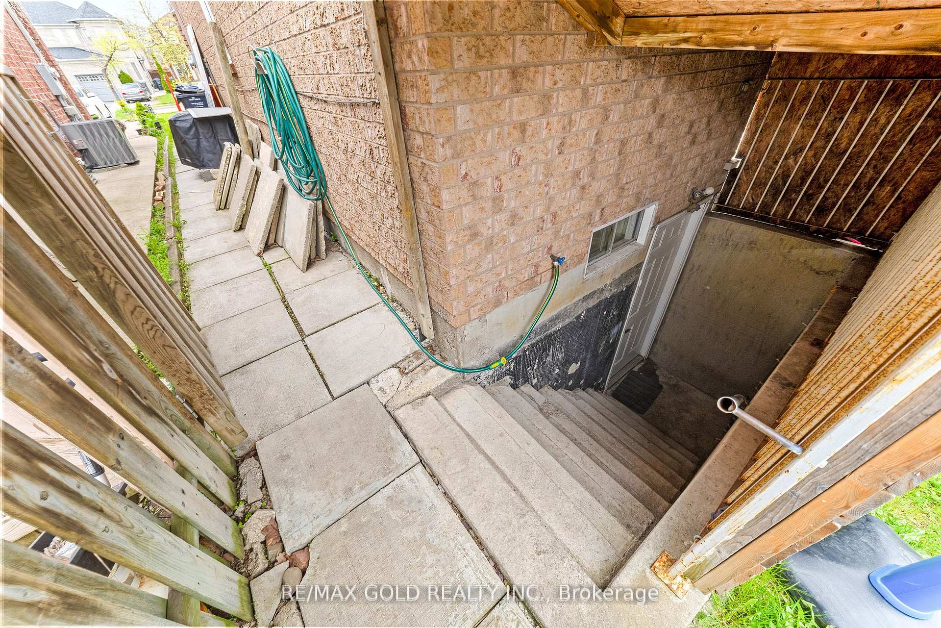Photo 39 of 92 Dandelion Road, Brampton, Sandringham-Wellington — HOMEH