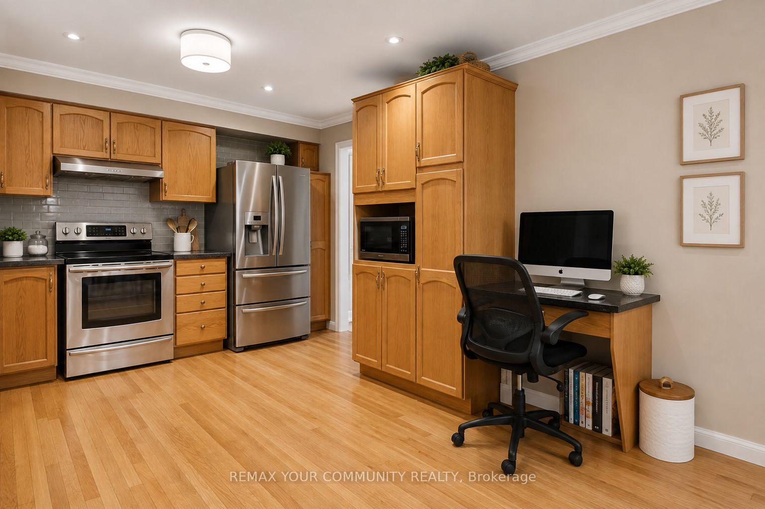 Photo 2 of 81 Garden Street, Whitby, Downtown Whitby — HOMEH