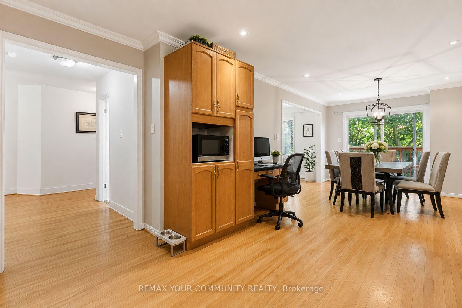 Photo 3 of 81 Garden Street, Whitby, Downtown Whitby — HOMEH