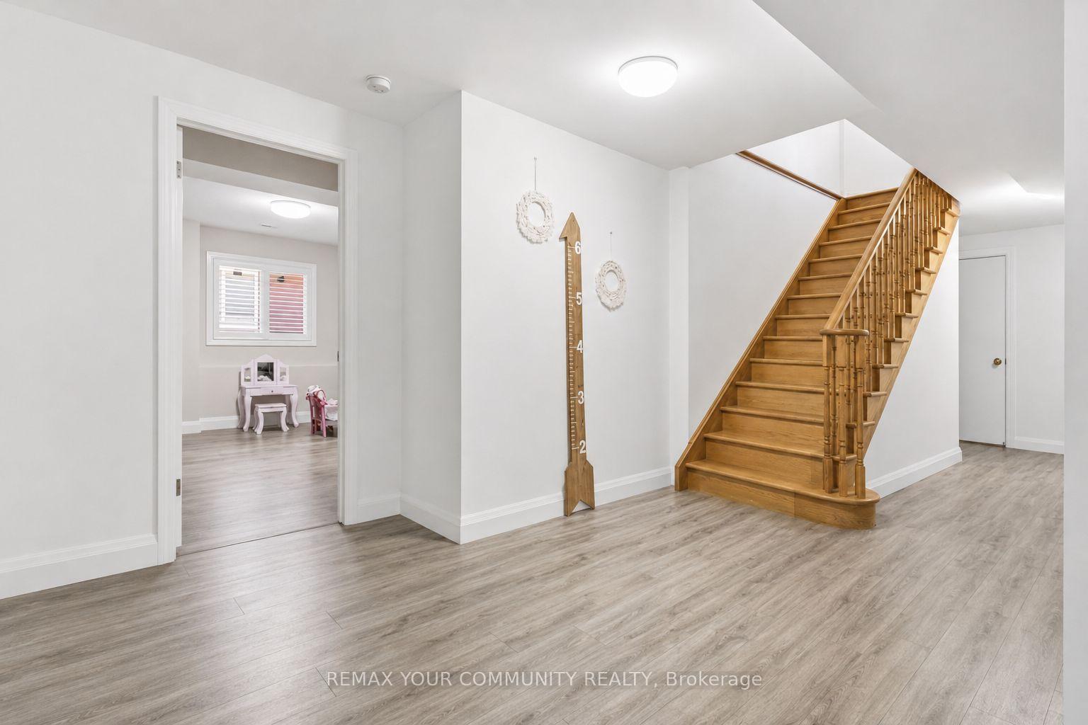 Photo 14 of 81 Garden Street, Whitby, Downtown Whitby — HOMEH