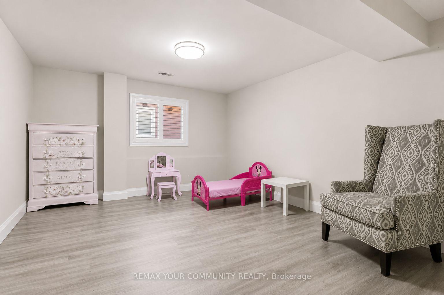 Photo 15 of 81 Garden Street, Whitby, Downtown Whitby — HOMEH