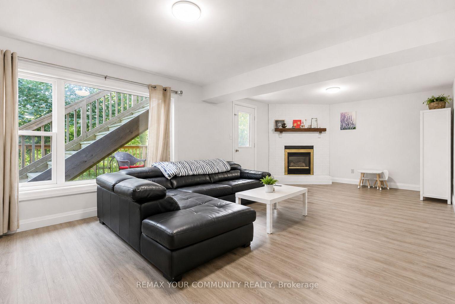 Photo 17 of 81 Garden Street, Whitby, Downtown Whitby — HOMEH