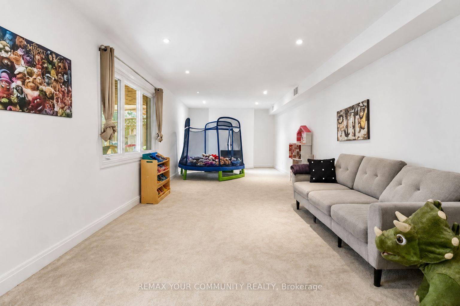 Photo 20 of 81 Garden Street, Whitby, Downtown Whitby — HOMEH