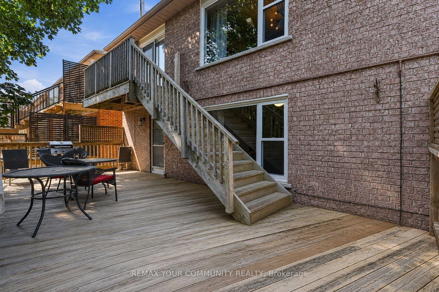 Photo 24 of 81 Garden Street, Whitby, Downtown Whitby — HOMEH