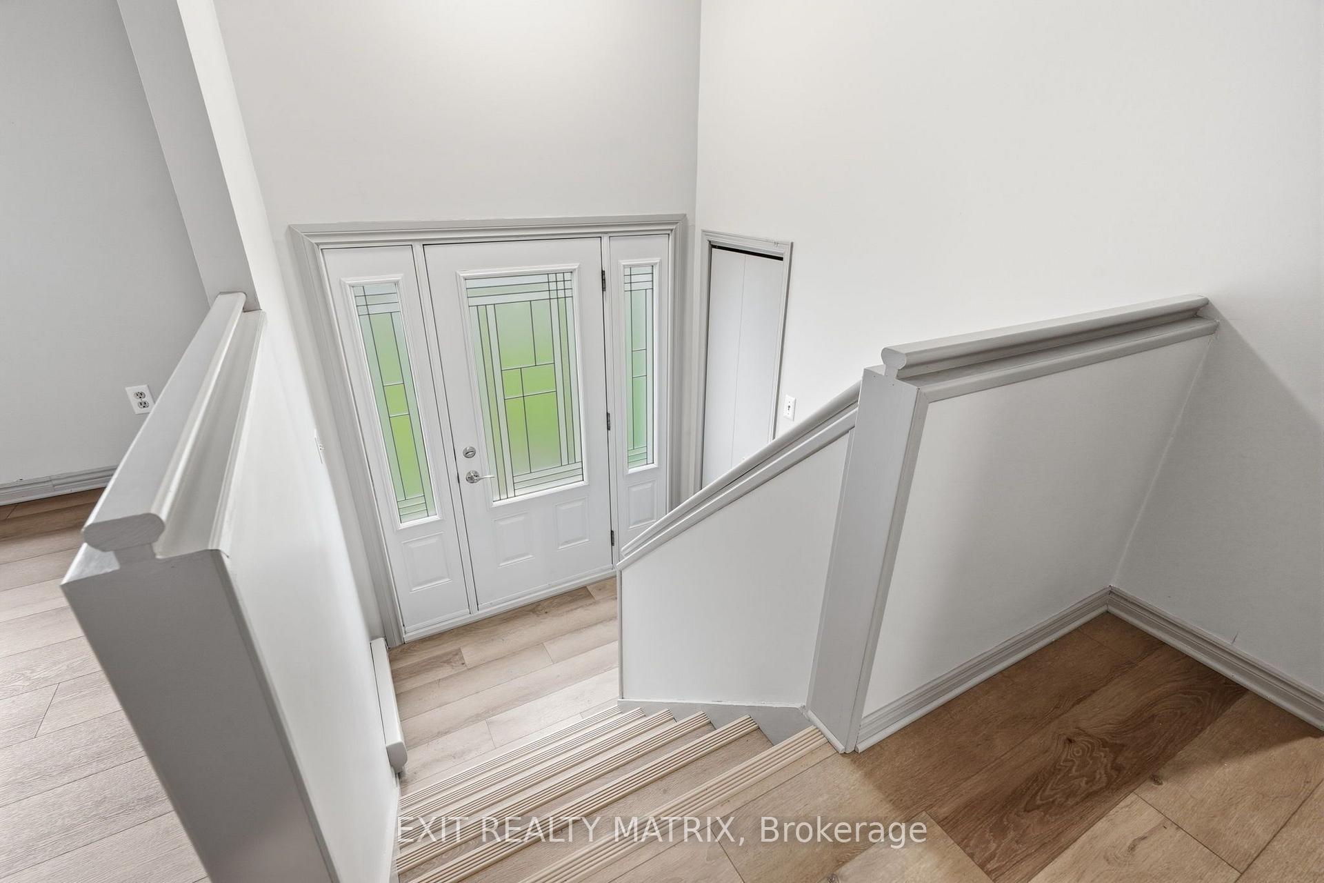 Photo 4 of 109 Oswald Street, Champlain, Vankleek Hill — HOMEH