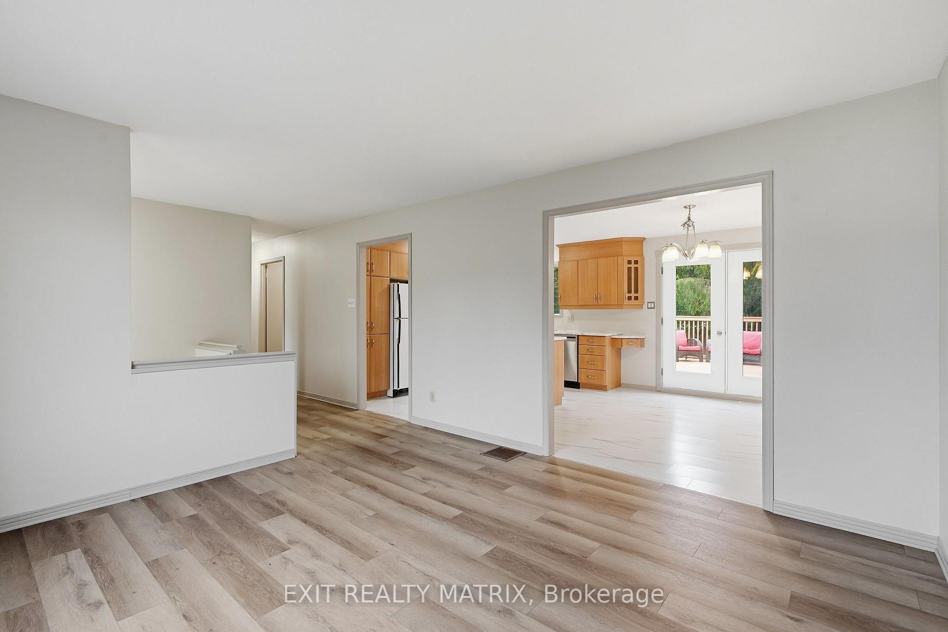 Photo 7 of 109 Oswald Street, Champlain, Vankleek Hill — HOMEH