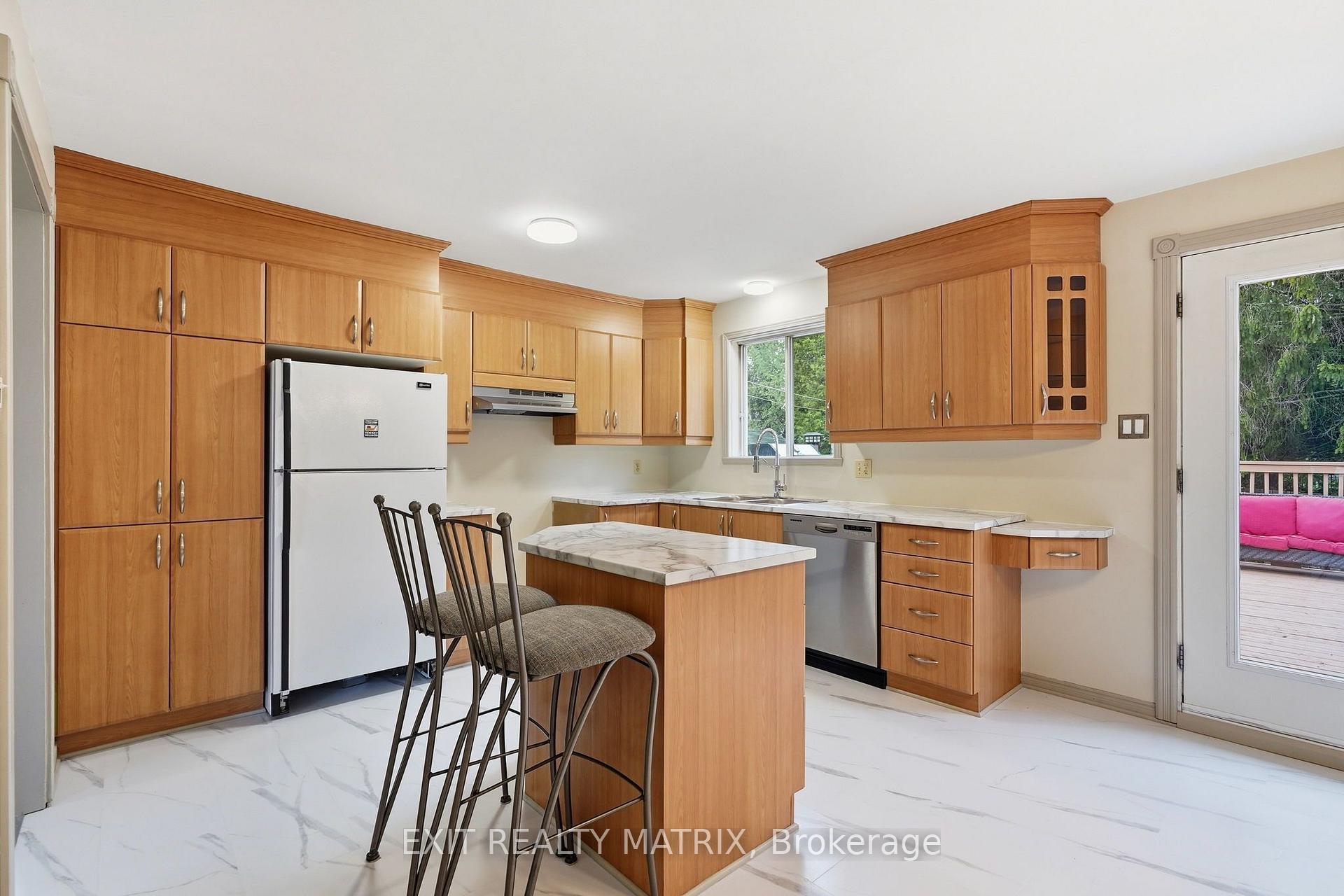 Photo 9 of 109 Oswald Street, Champlain, Vankleek Hill — HOMEH