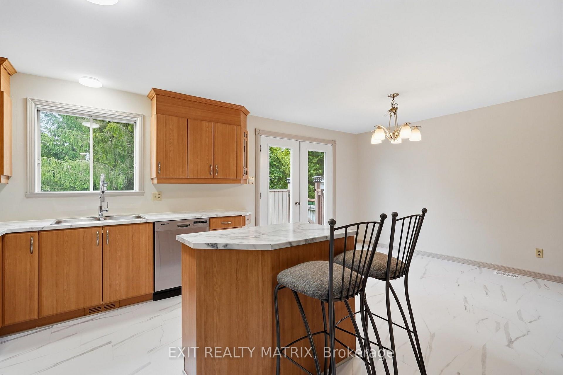 Photo 12 of 109 Oswald Street, Champlain, Vankleek Hill — HOMEH