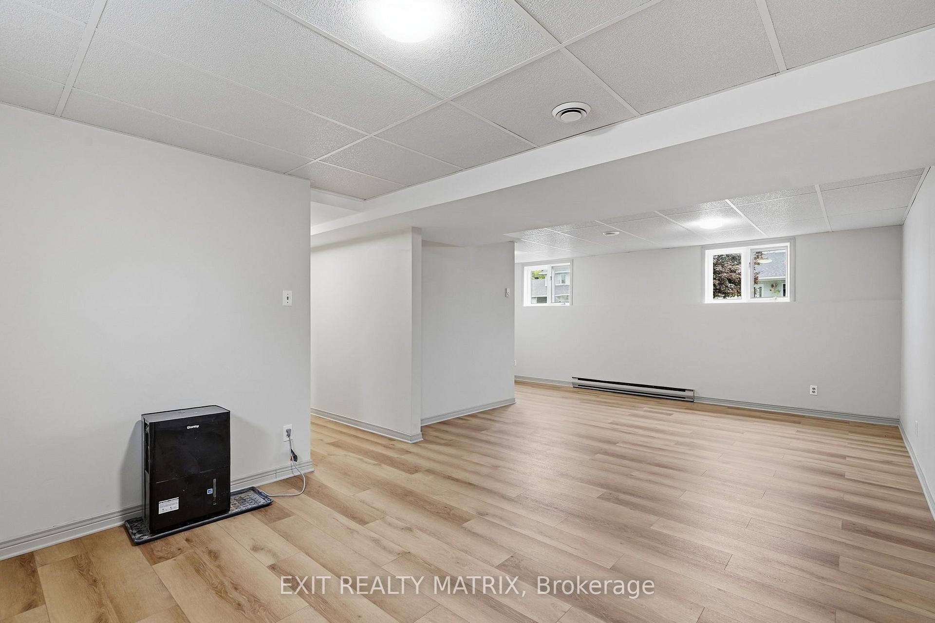 Photo 24 of 109 Oswald Street, Champlain, Vankleek Hill — HOMEH