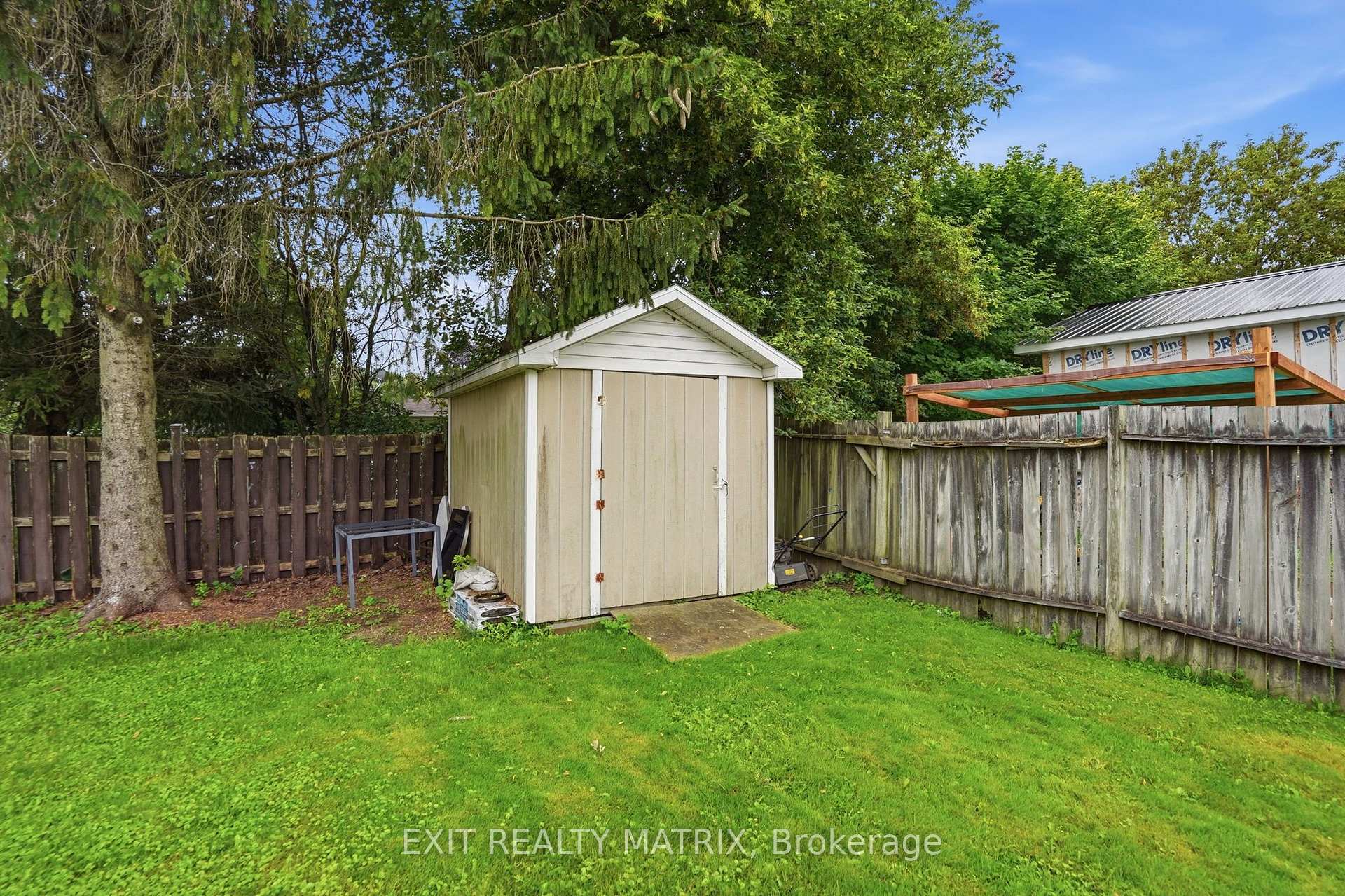Photo 35 of 109 Oswald Street, Champlain, Vankleek Hill — HOMEH