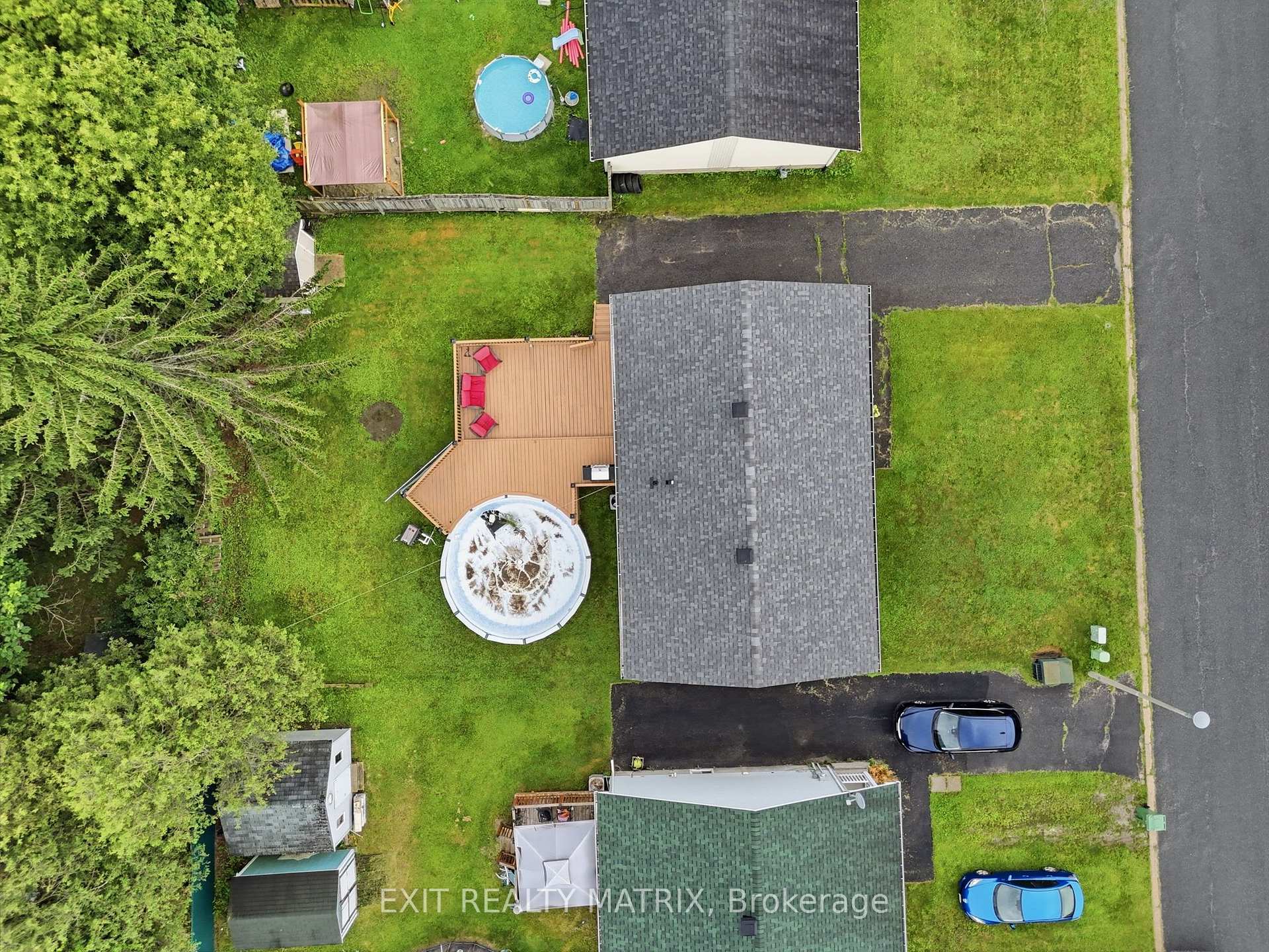 Photo 42 of 109 Oswald Street, Champlain, Vankleek Hill — HOMEH