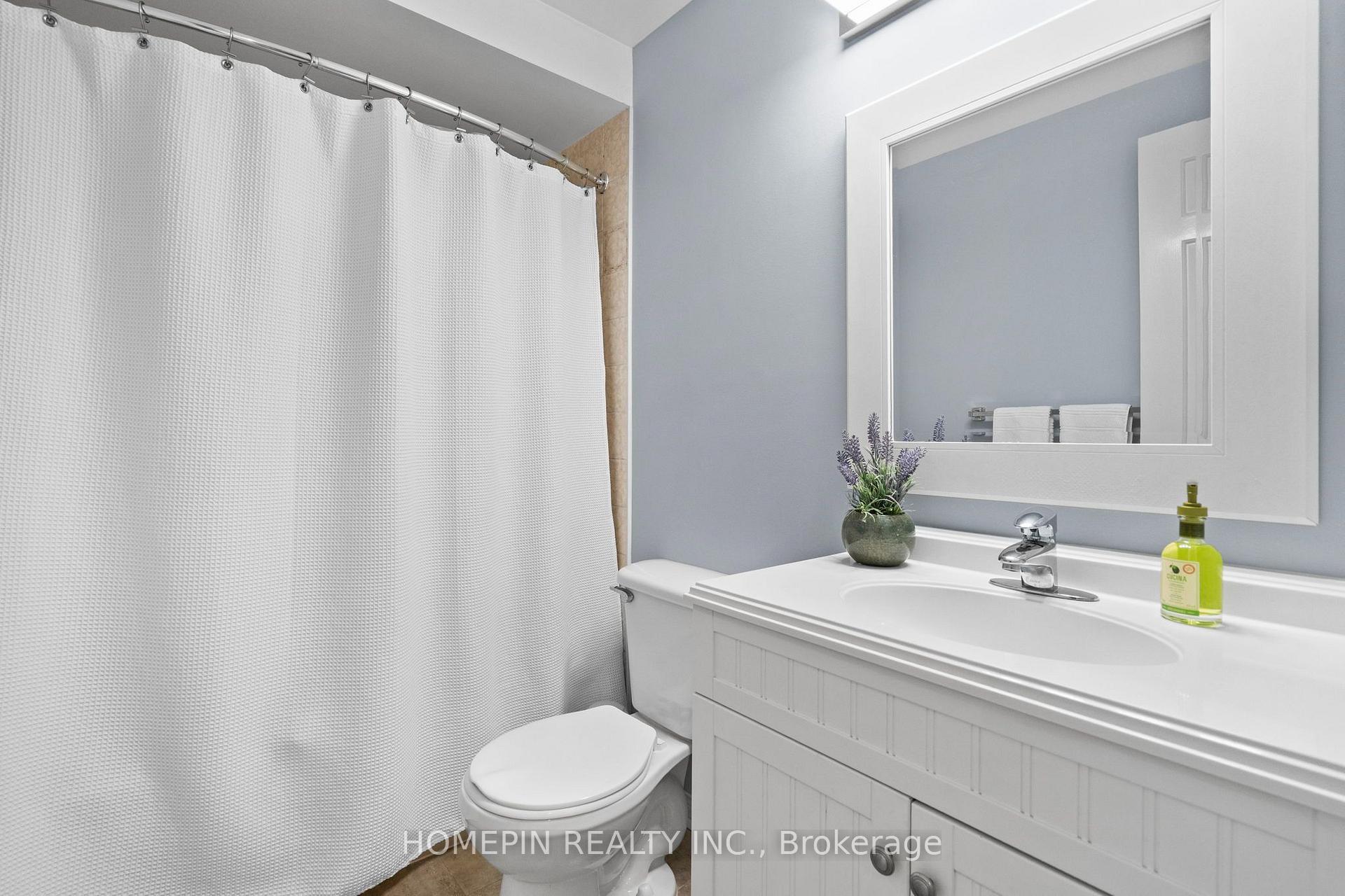 Photo 15 of 84 Confederation Way, Markham, Thornhill — HOMEH
