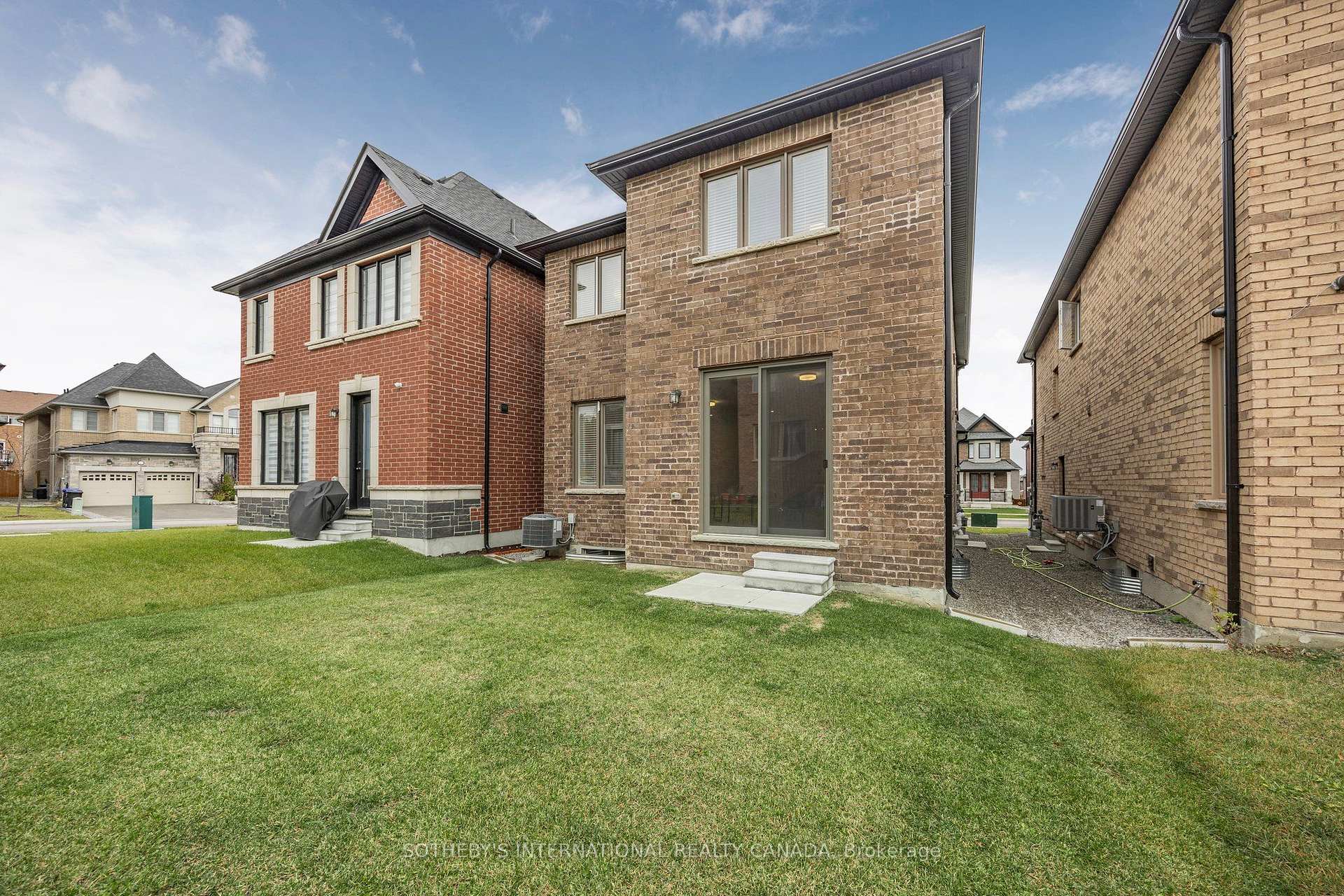 Photo 29 of 2140 Wilson Street, Innisfil, Alcona — HOMEH
