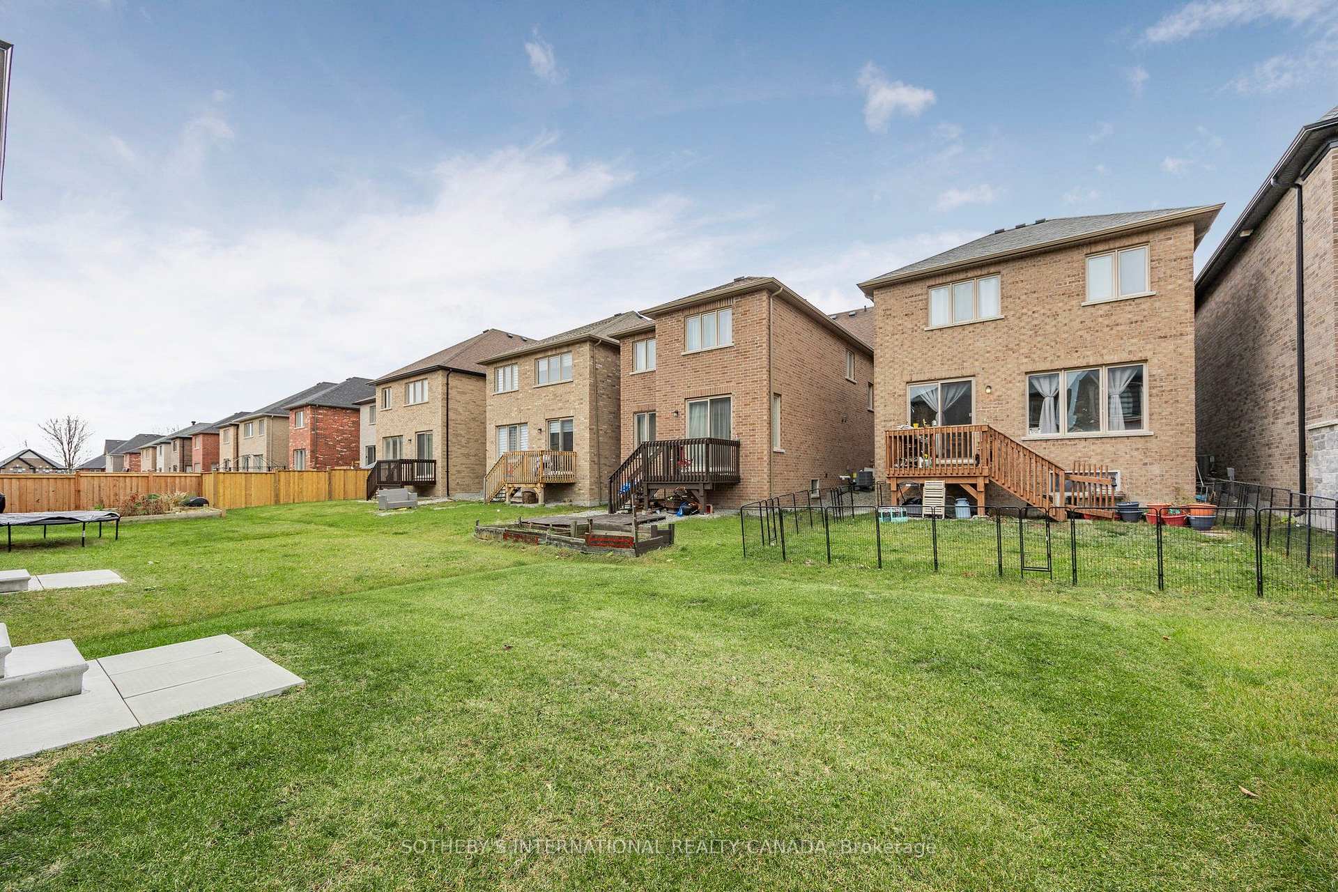 Photo 32 of 2140 Wilson Street, Innisfil, Alcona — HOMEH