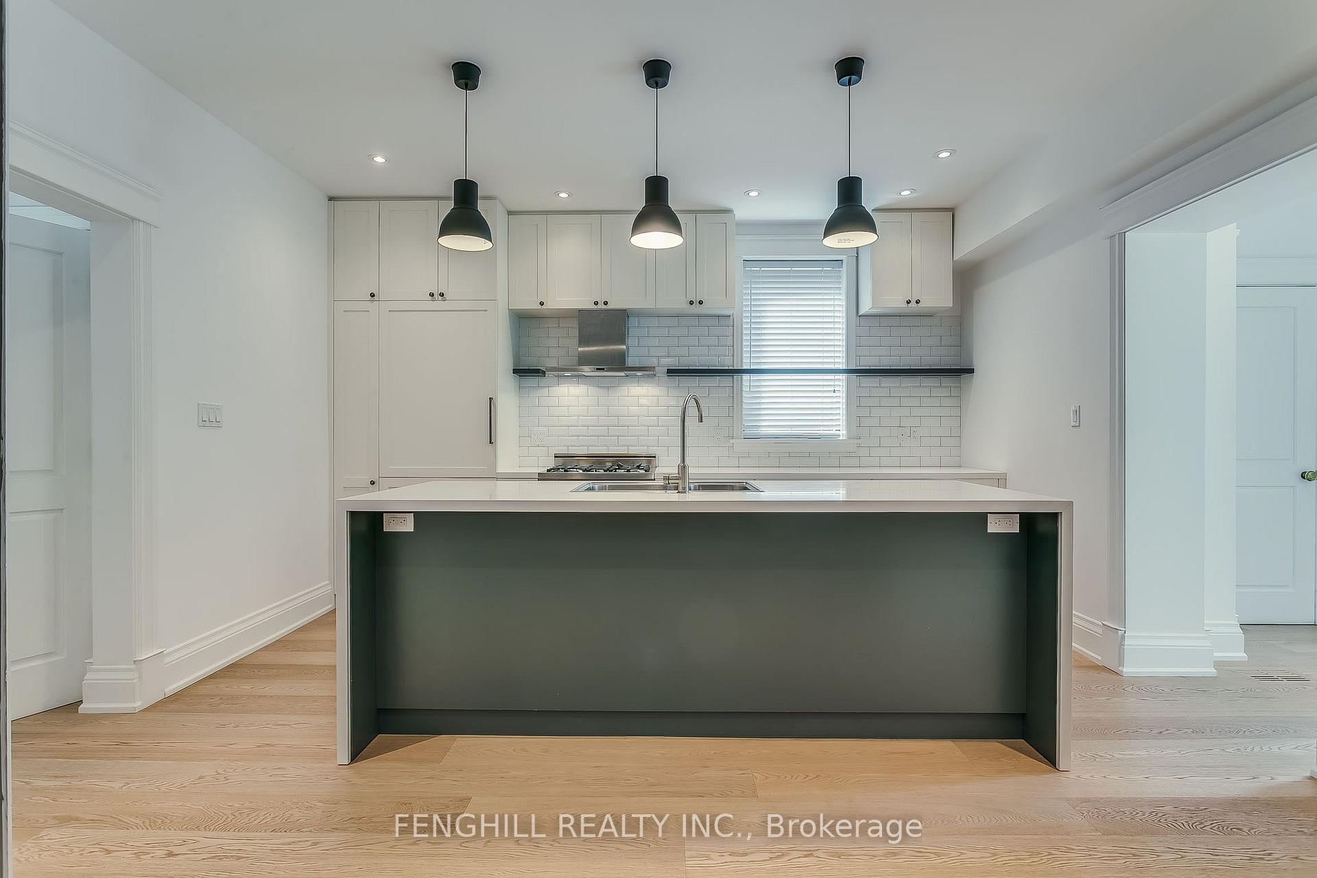 Photo 3 of 176 Glen Road, Toronto, Rosedale-Moore Park — HOMEH
