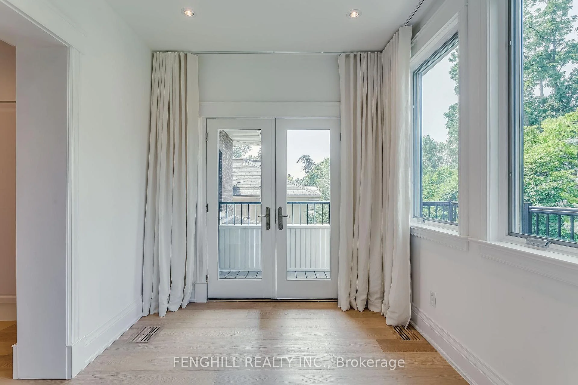 Photo 22 of 176 Glen Road, Toronto, Rosedale-Moore Park — HOMEH