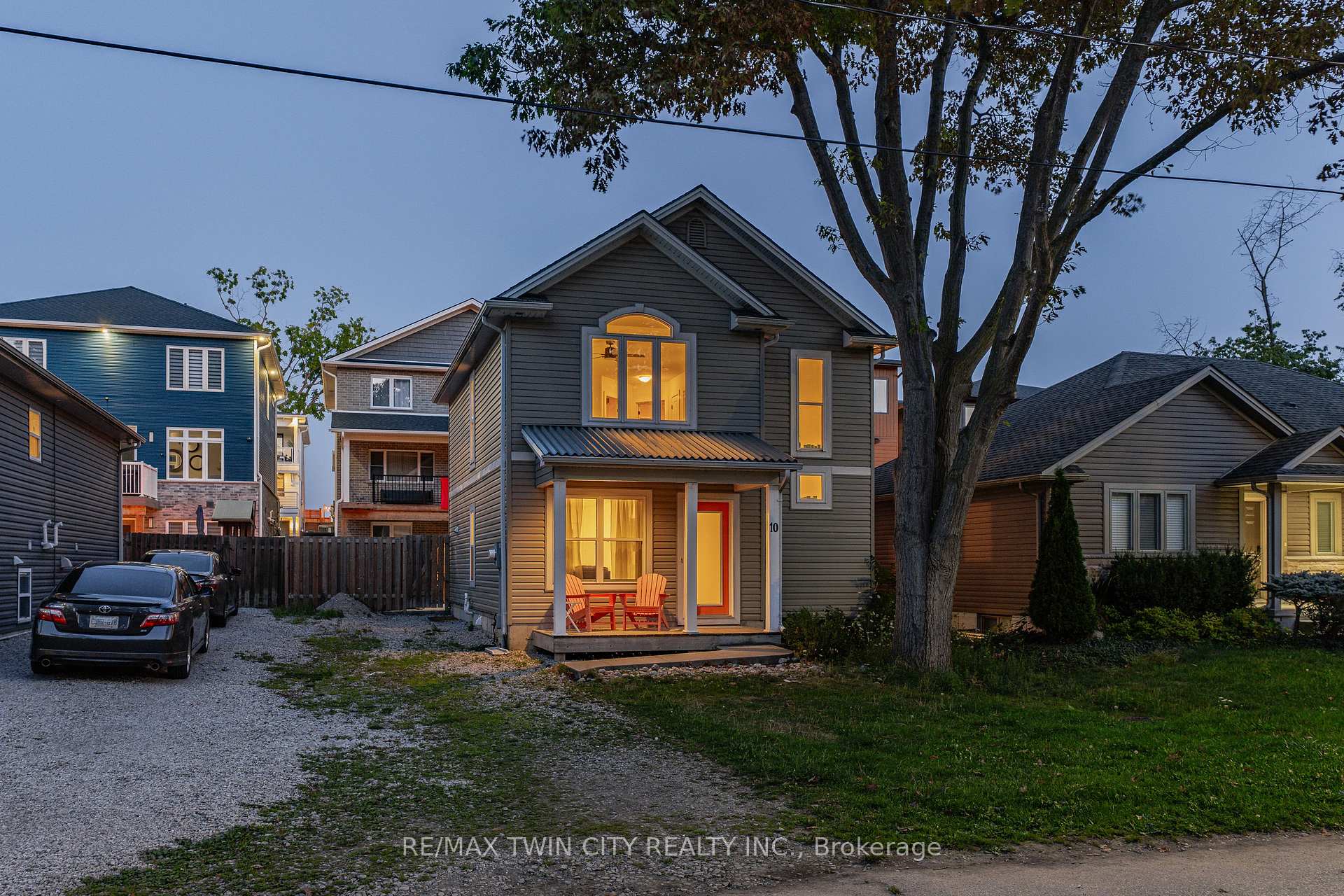 Photo 6 of 10 Queens Avenue, Lambton Shores, Grand Bend — HOMEH