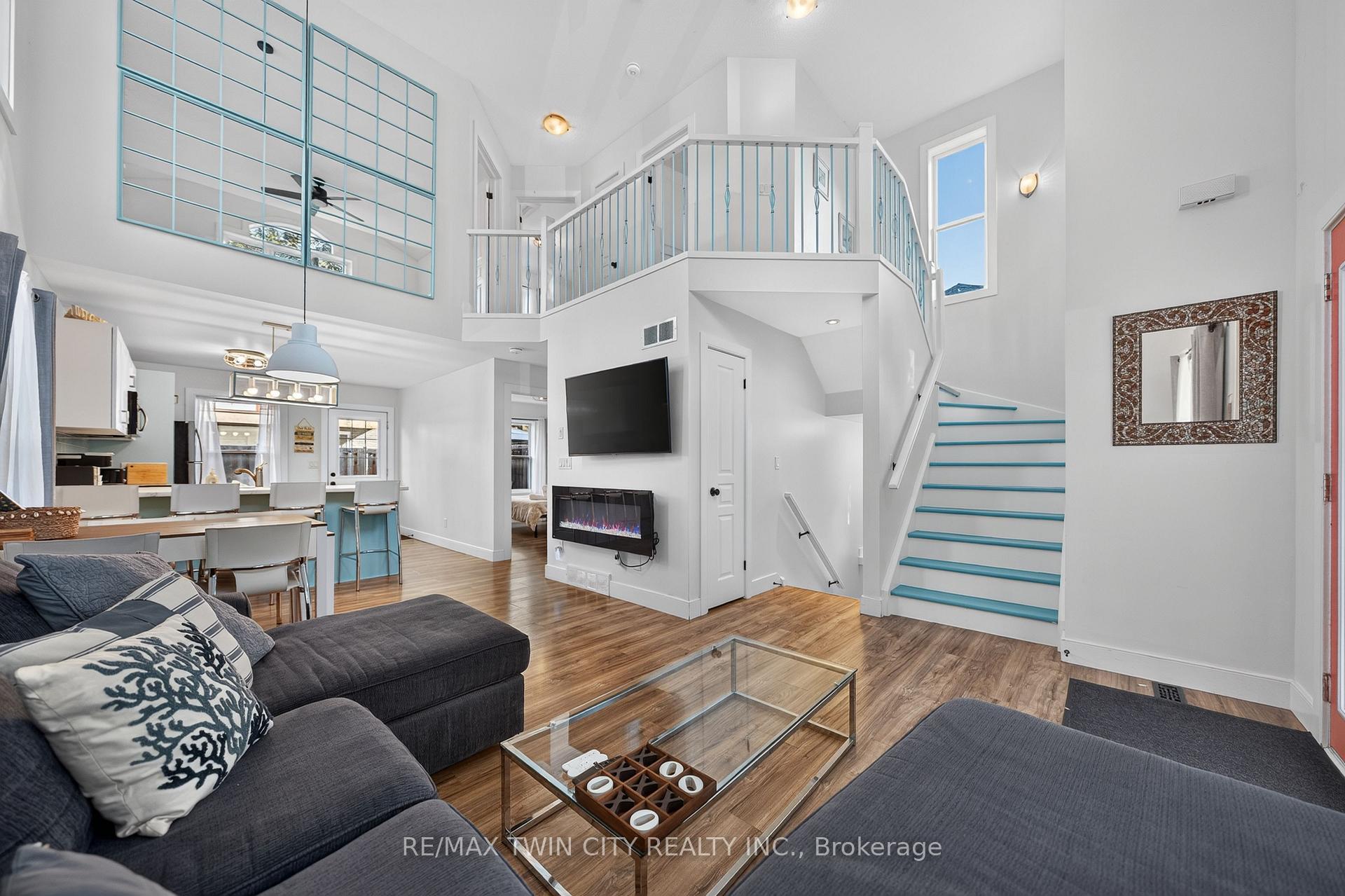 Photo 7 of 10 Queens Avenue, Lambton Shores, Grand Bend — HOMEH