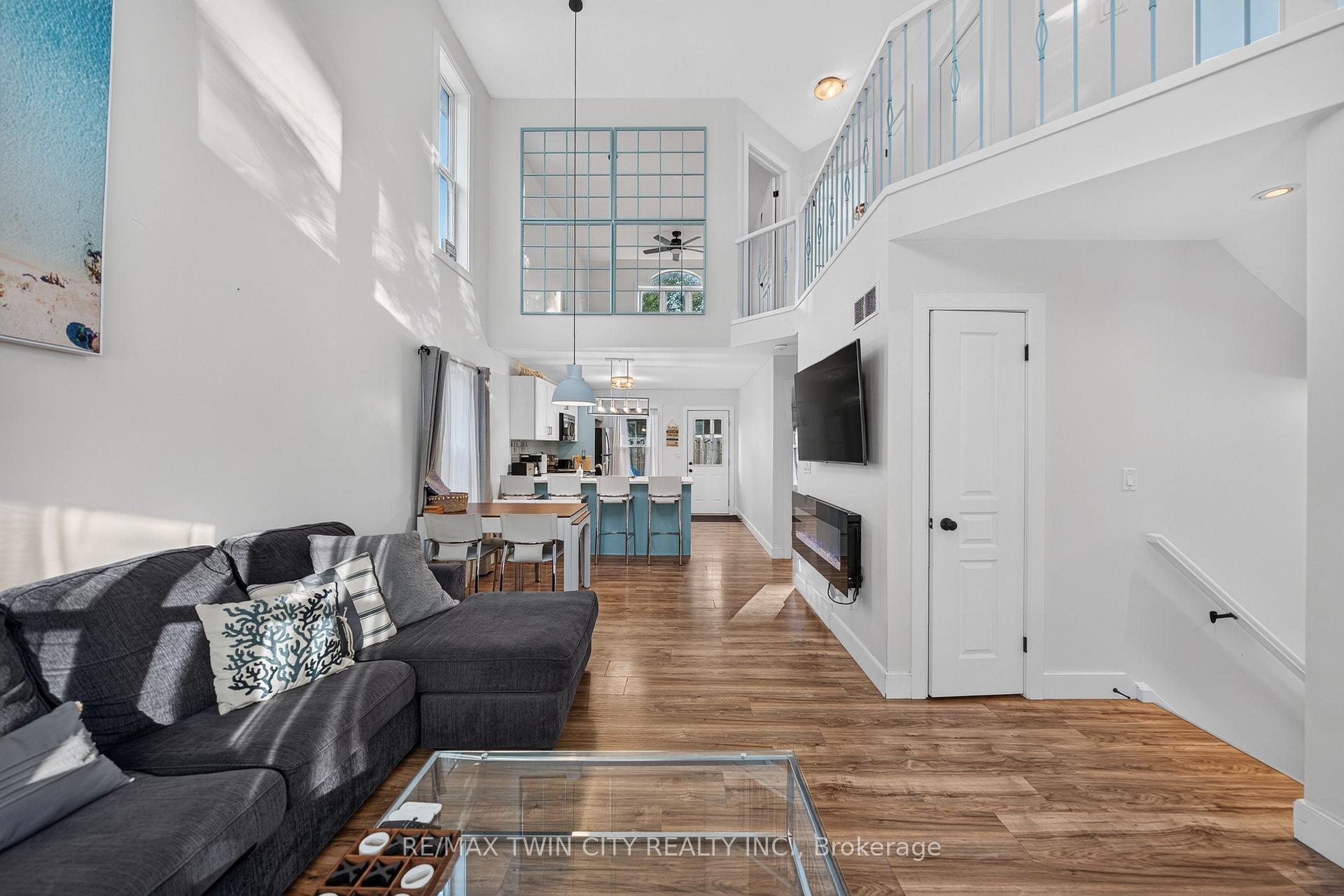 Photo 12 of 10 Queens Avenue, Lambton Shores, Grand Bend — HOMEH