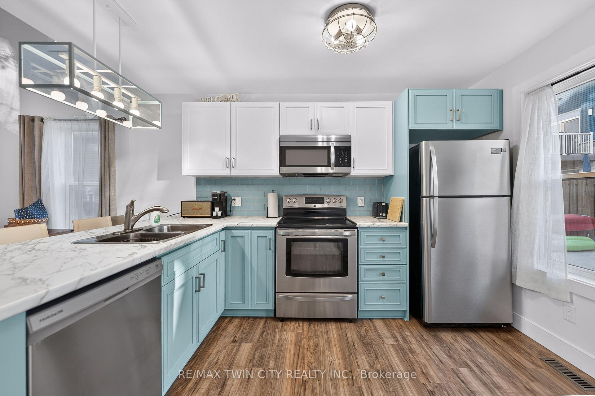 Photo 15 of 10 Queens Avenue, Lambton Shores, Grand Bend — HOMEH