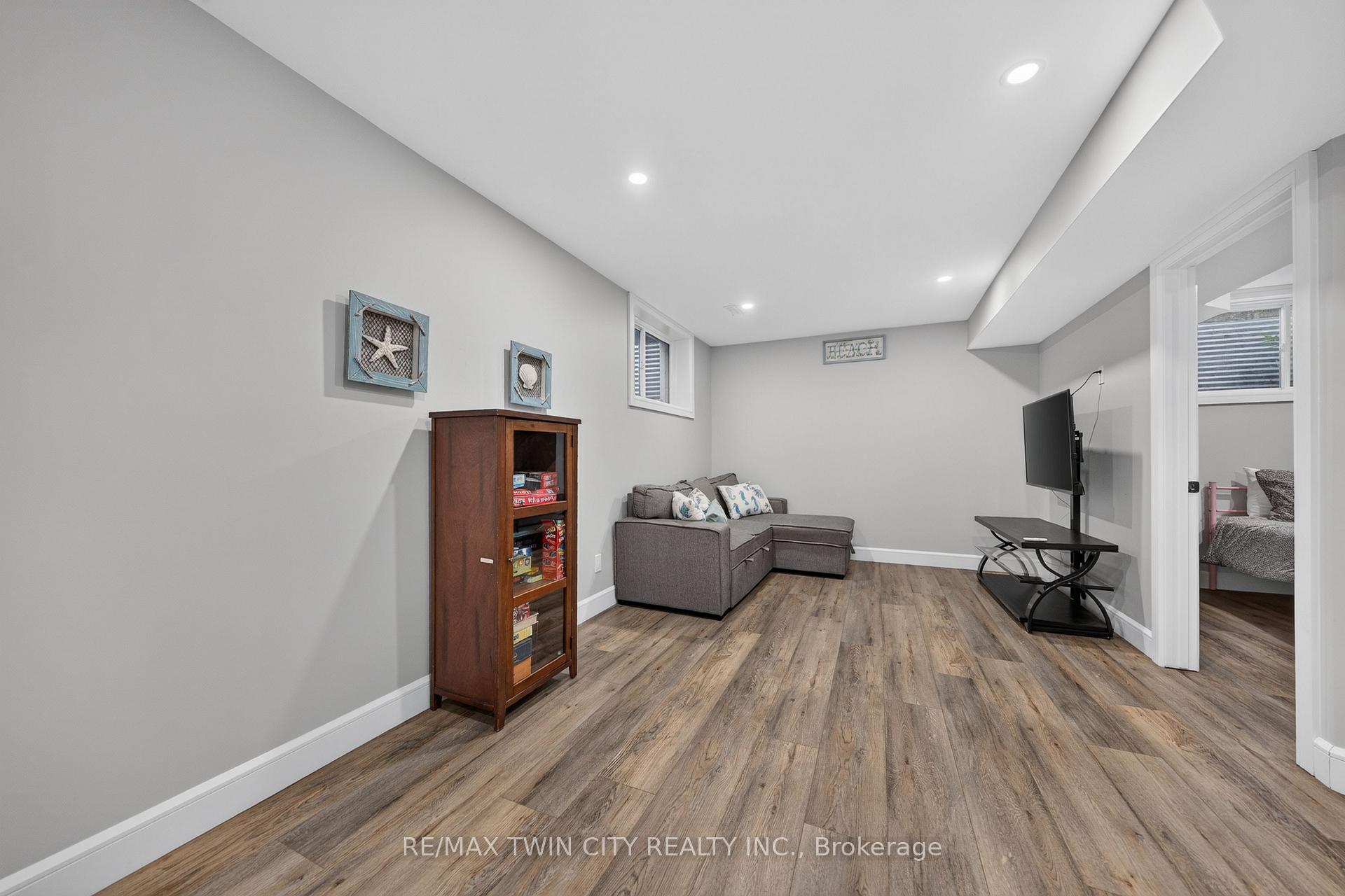 Photo 26 of 10 Queens Avenue, Lambton Shores, Grand Bend — HOMEH