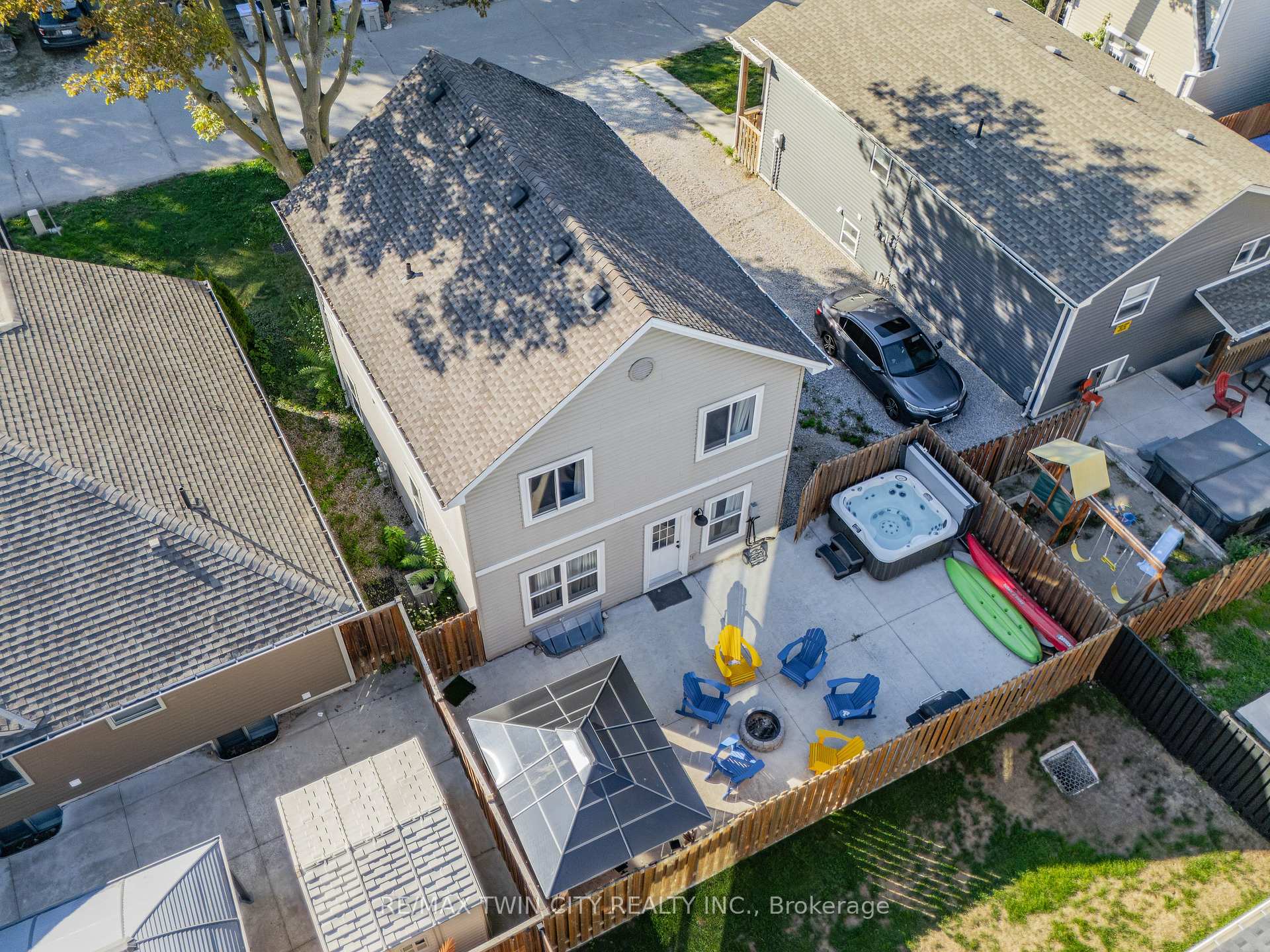 Photo 37 of 10 Queens Avenue, Lambton Shores, Grand Bend — HOMEH