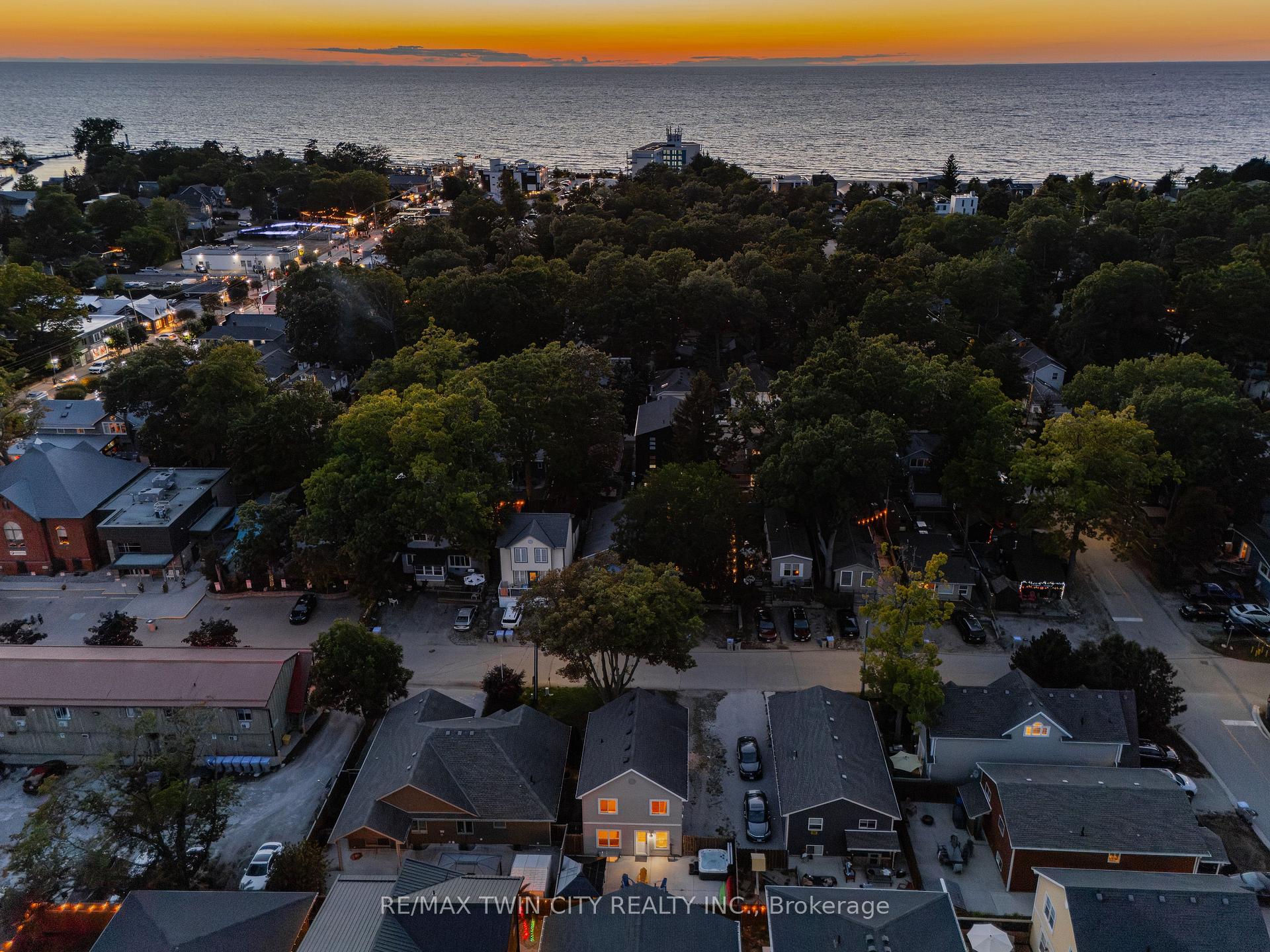 Photo 41 of 10 Queens Avenue, Lambton Shores, Grand Bend — HOMEH