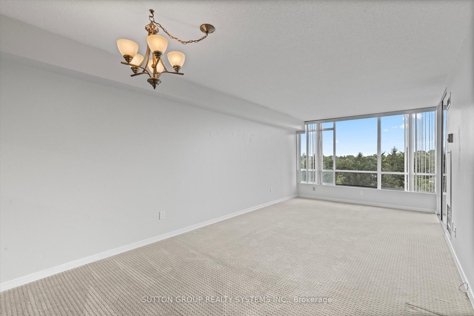 Photo 4 of Unit 609, 26 Hanover Road, Brampton, Queen Street Corridor — HOMEH