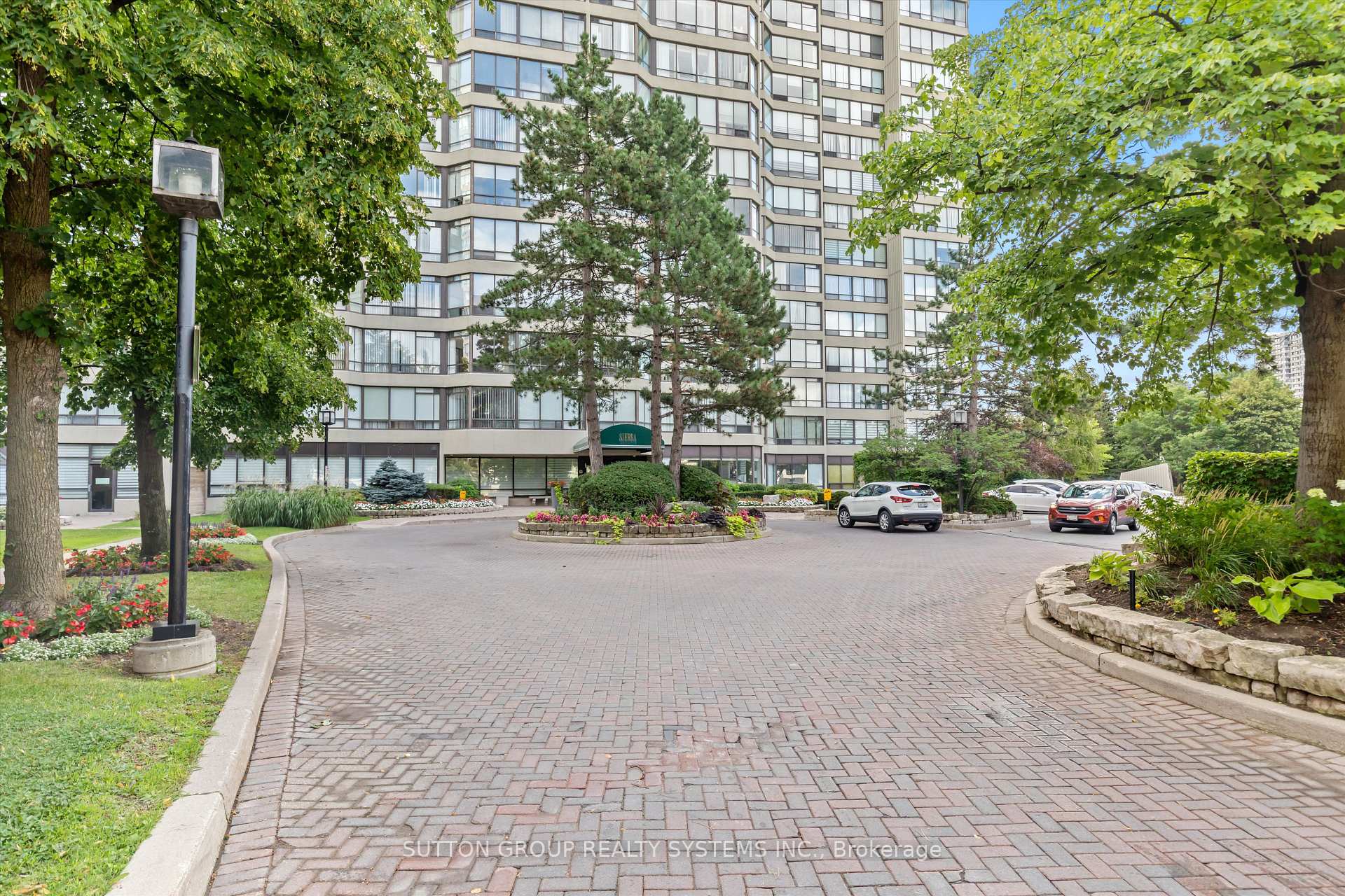 Photo 30 of Unit 609, 26 Hanover Road, Brampton, Queen Street Corridor — HOMEH