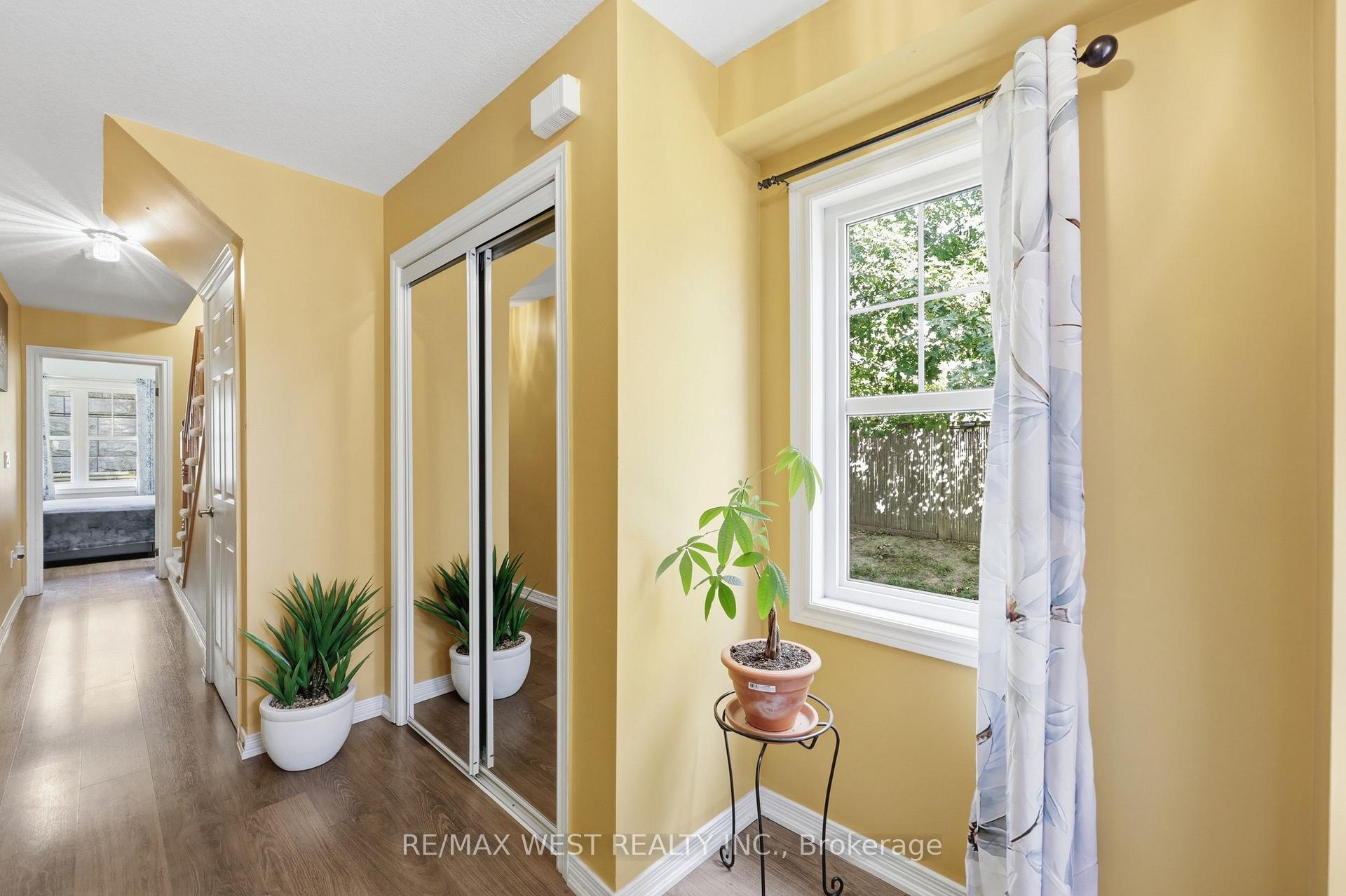 Photo 4 of Unit 35, 701 Homer Watson Boulevard, Kitchener, Country Hills East — HOMEH