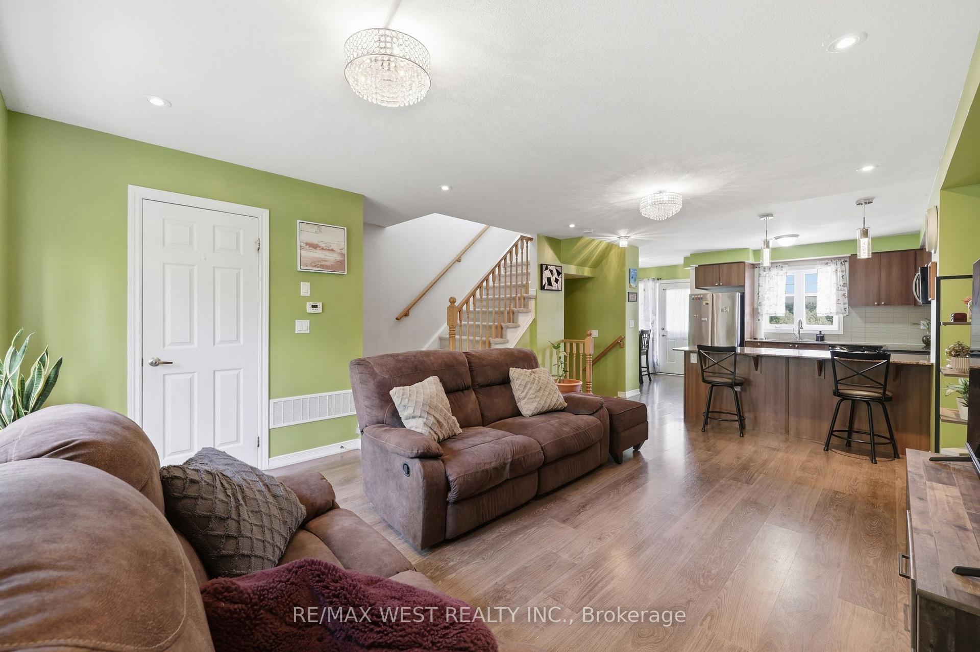 Photo 13 of Unit 35, 701 Homer Watson Boulevard, Kitchener, Country Hills East — HOMEH