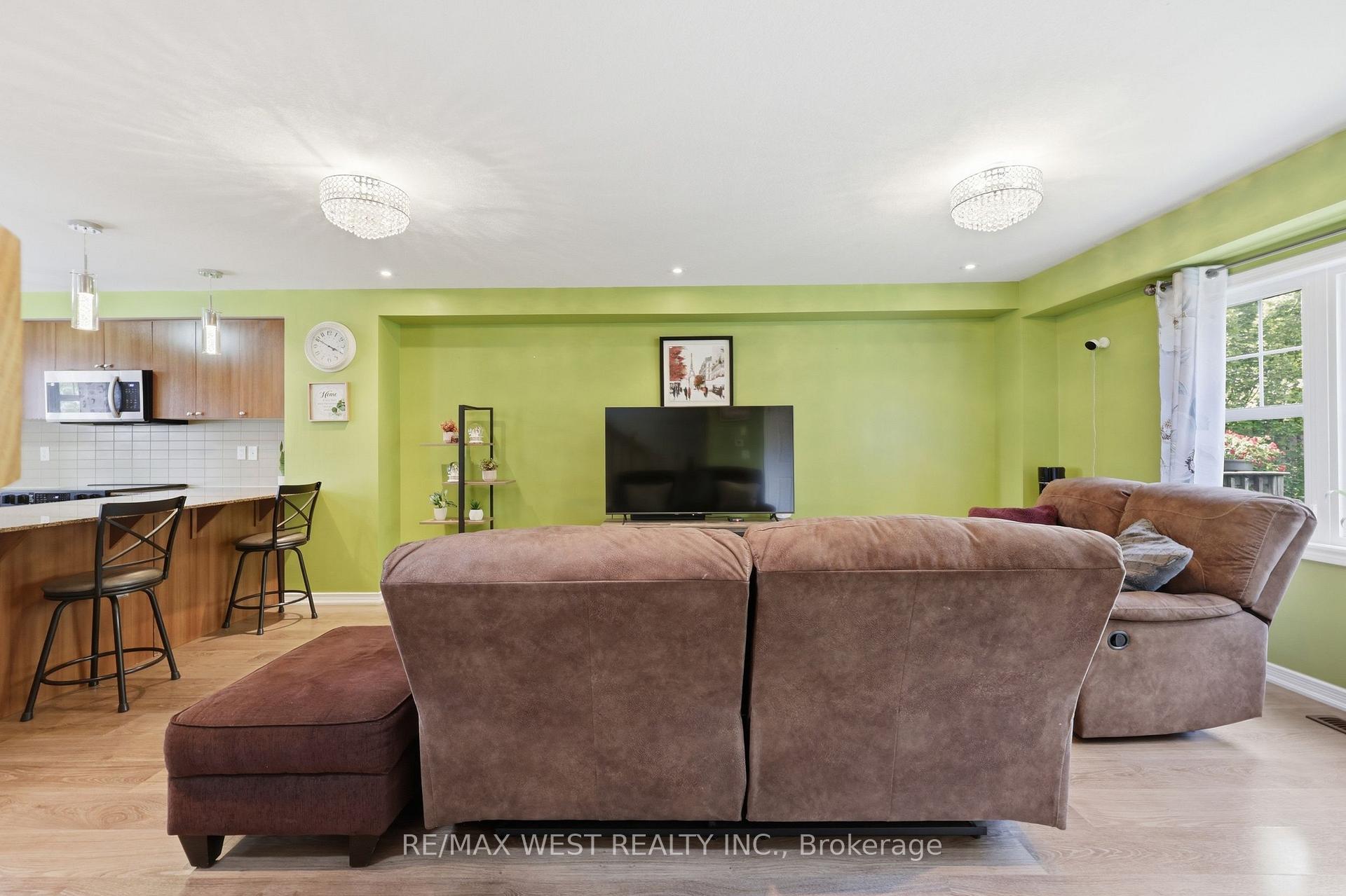 Photo 22 of Unit 35, 701 Homer Watson Boulevard, Kitchener, Country Hills East — HOMEH