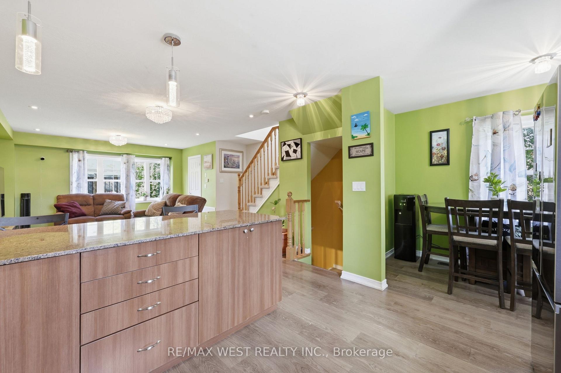 Photo 28 of Unit 35, 701 Homer Watson Boulevard, Kitchener, Country Hills East — HOMEH