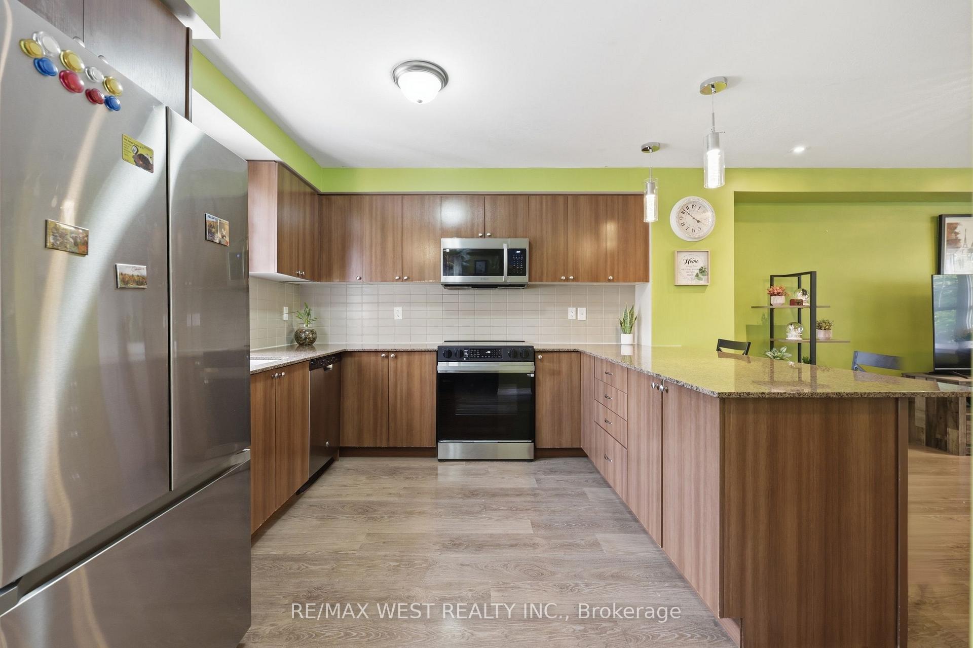 Photo 37 of Unit 35, 701 Homer Watson Boulevard, Kitchener, Country Hills East — HOMEH