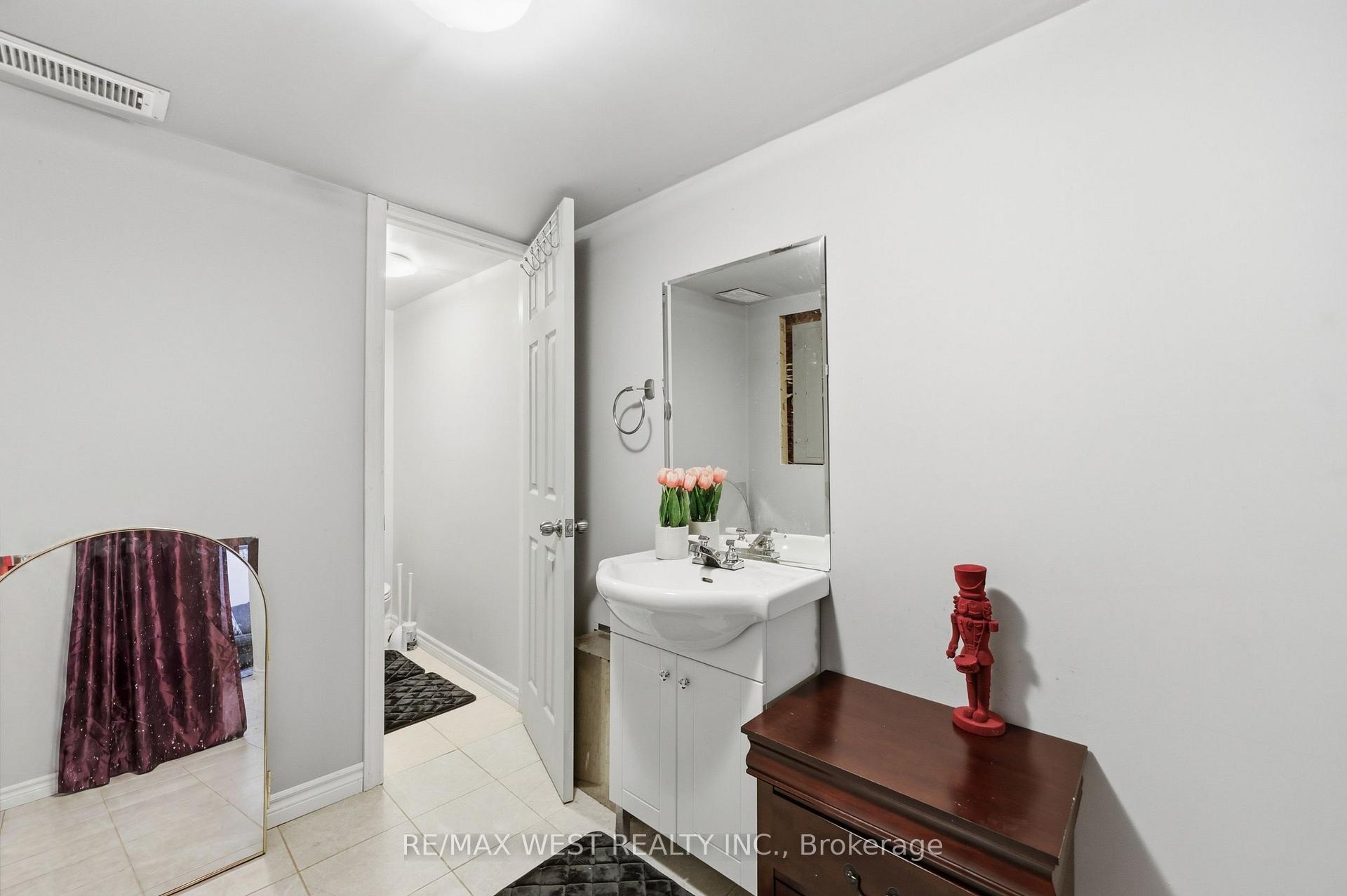 Photo 52 of Unit 35, 701 Homer Watson Boulevard, Kitchener, Country Hills East — HOMEH