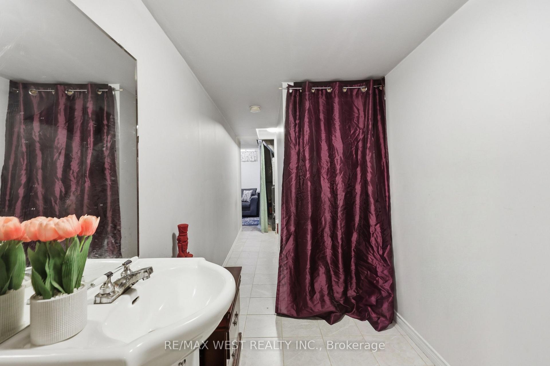 Photo 55 of Unit 35, 701 Homer Watson Boulevard, Kitchener, Country Hills East — HOMEH