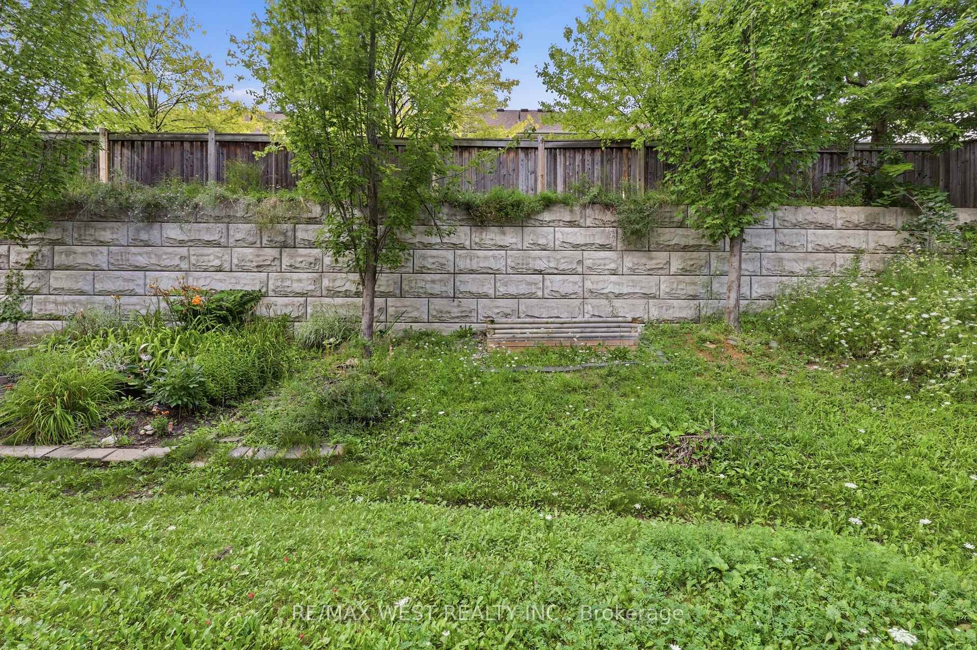 Photo 66 of Unit 35, 701 Homer Watson Boulevard, Kitchener, Country Hills East — HOMEH