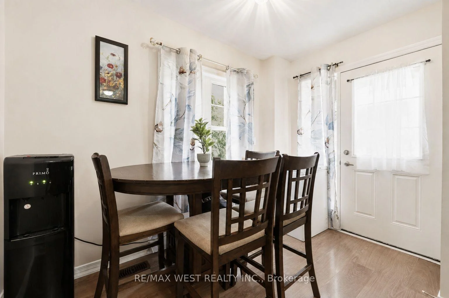 Photo 12 of Unit 35, 701 Homer Watson Boulevard, Kitchener, Country Hills East — HOMEH